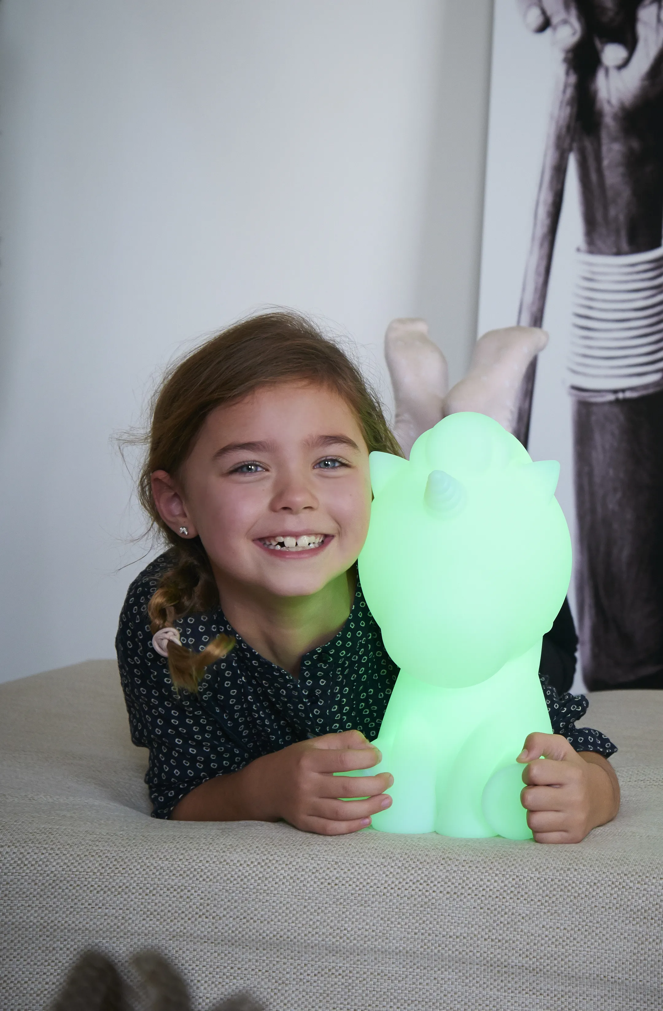 BigBen Licorne Enceinte Bluetooth - Blanc avec LED lights image