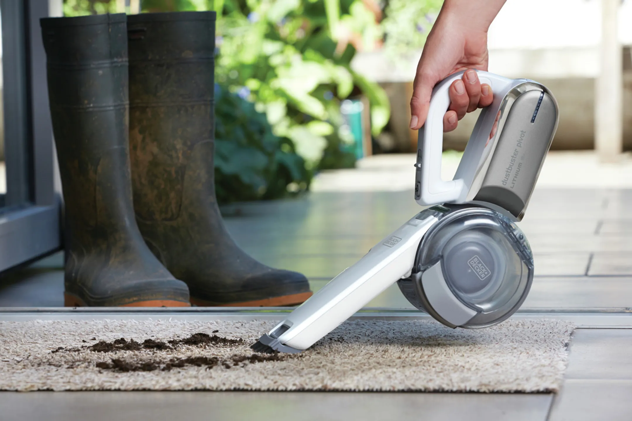 BLACK+DECKER Aspirateur de table PV1820L-QW image