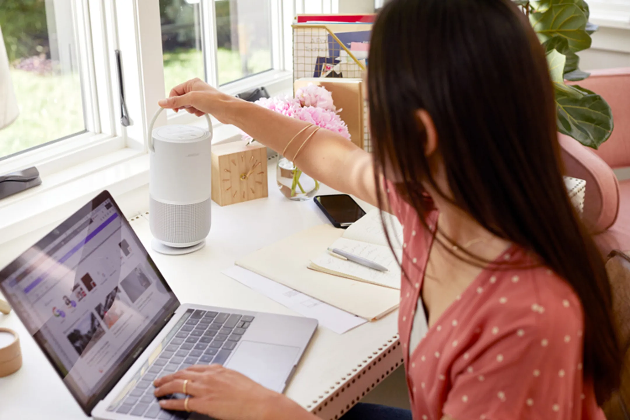 Bose Portable Home Speaker - Luxe Silver image