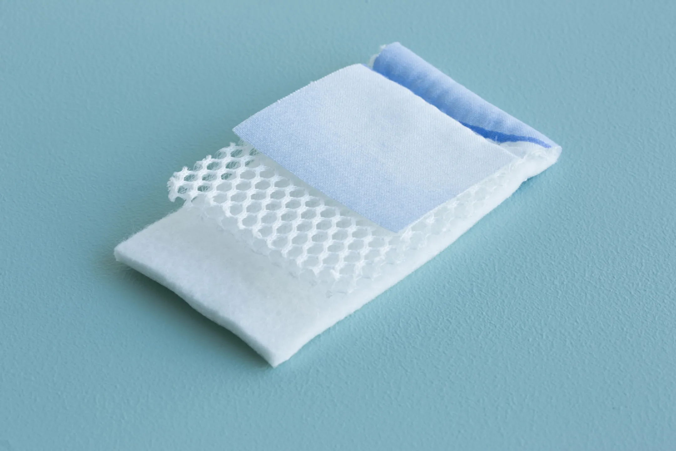 Brabantia PerfectFlow strijkplankhoes C, 124x45 cm - Spring Bubbles image