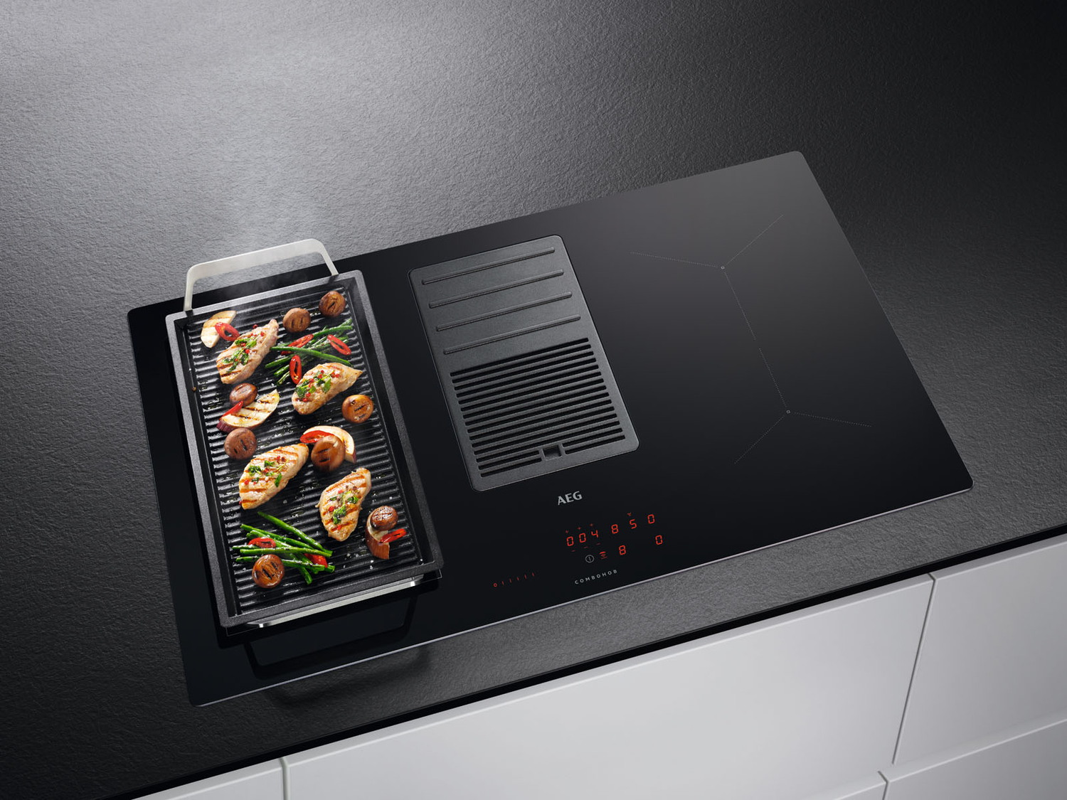 AEG Plaque avec hotte intégrée IDE84243IB Krëfel les meilleurs prix, service compris