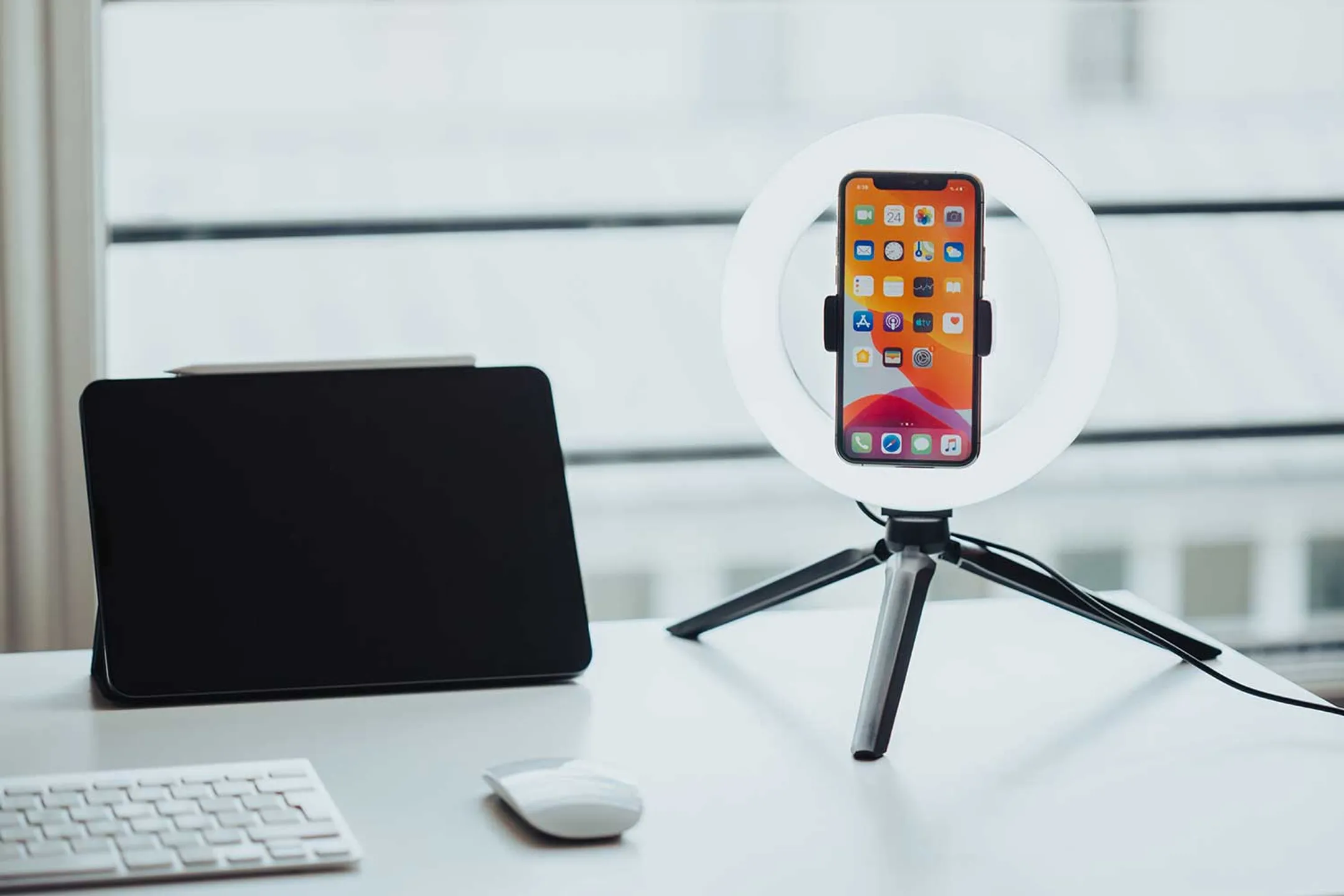 BigBen Vloggerskit tripod met LED-verlichting image