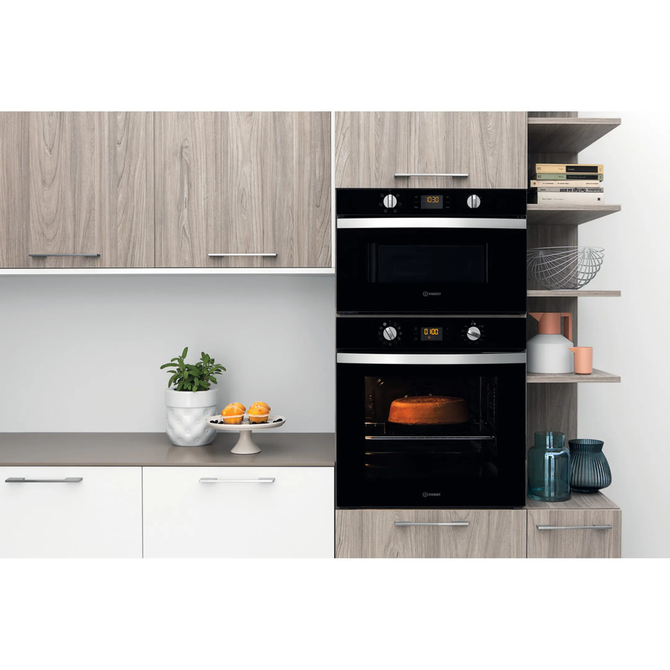 Indesit Four encastrable IFW 4844 H BL image