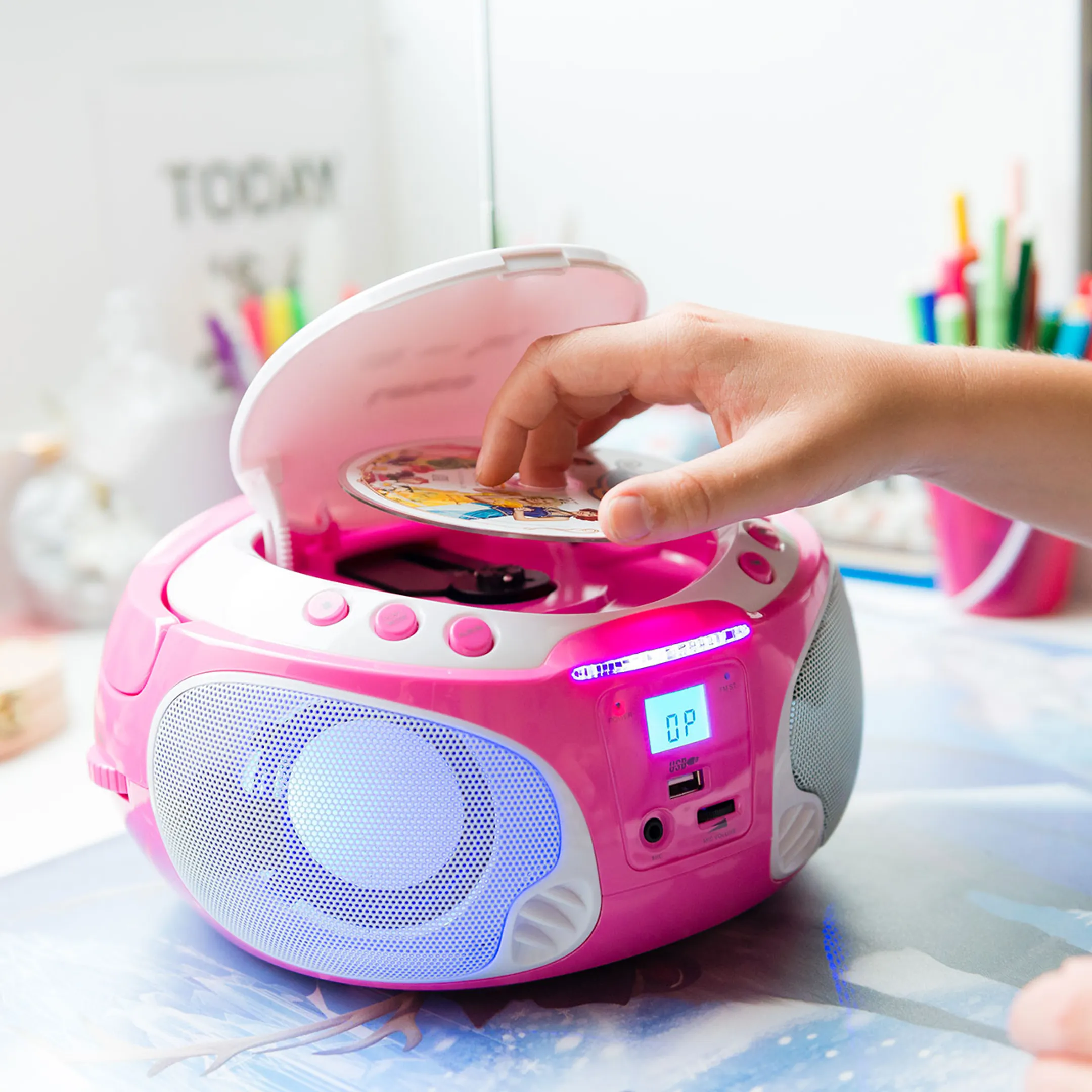 Lenco Draagbare FM-radio met microfoon en CD-speler - SCD-650PK - Roze image