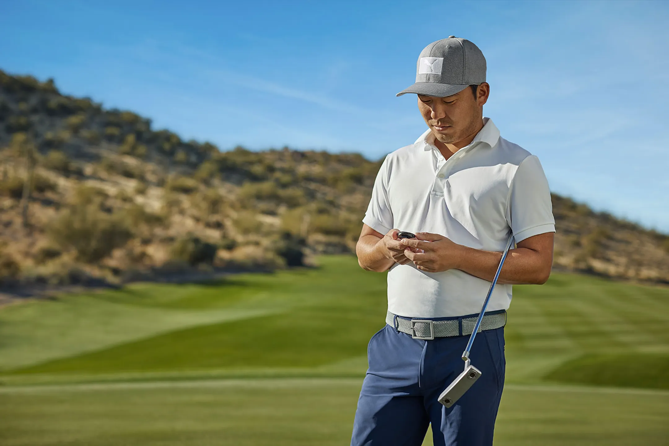 Garmin Approach® G12 GPS golf handheld image