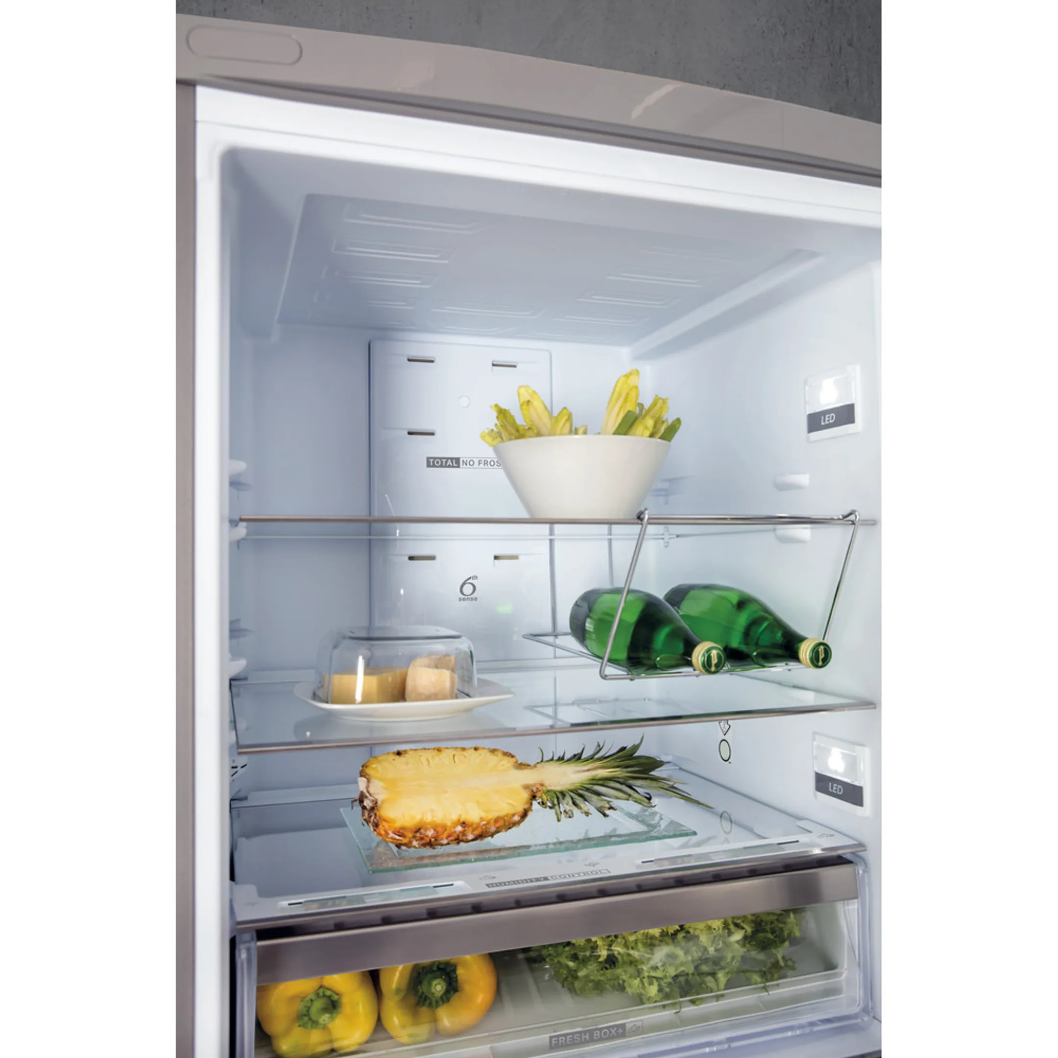 Whirlpool Combi frigo congélateur WB70E 973 X FreshBox image