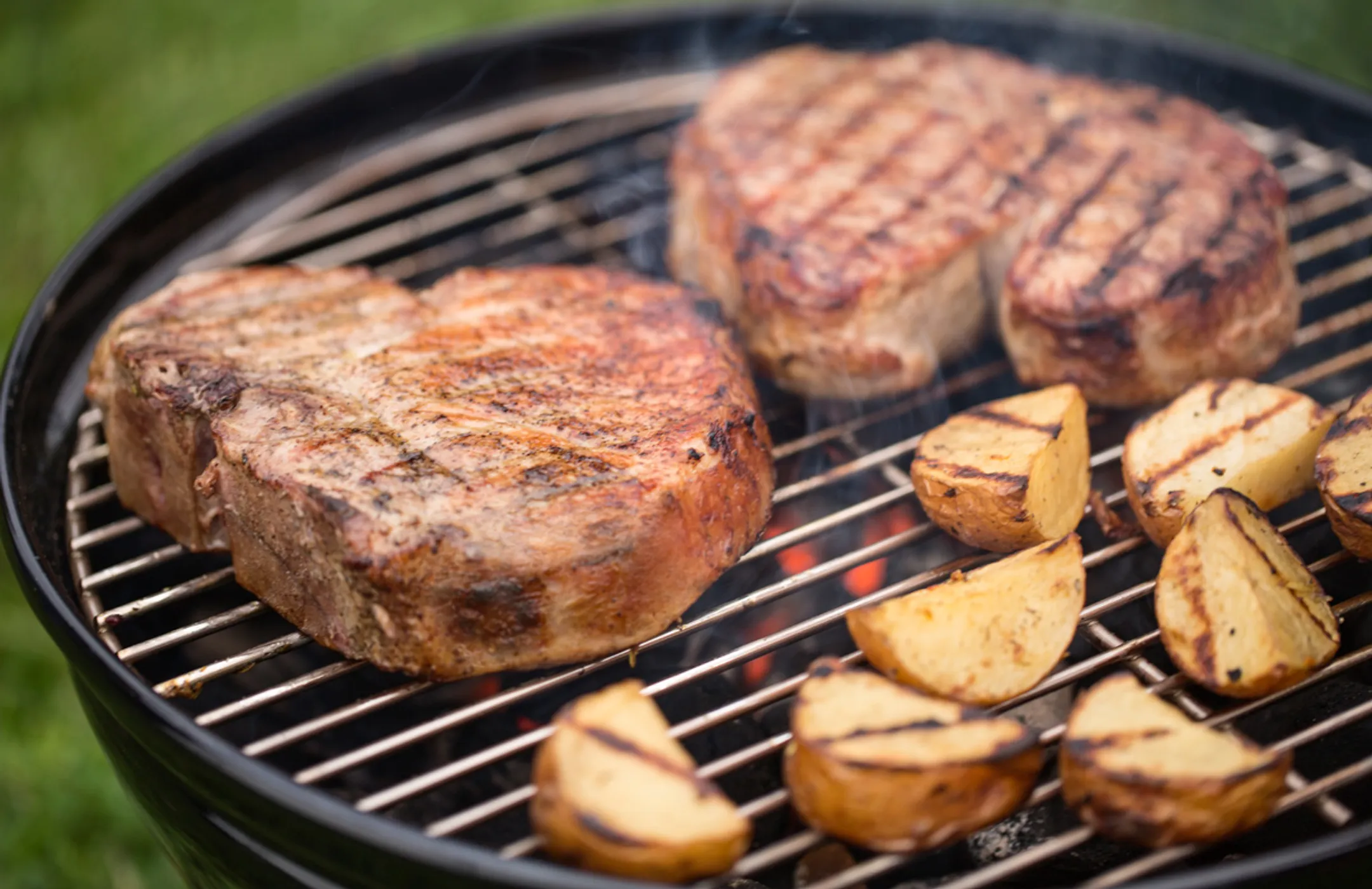 Weber Houtskoolbarbecue Smokey Joe Premium image