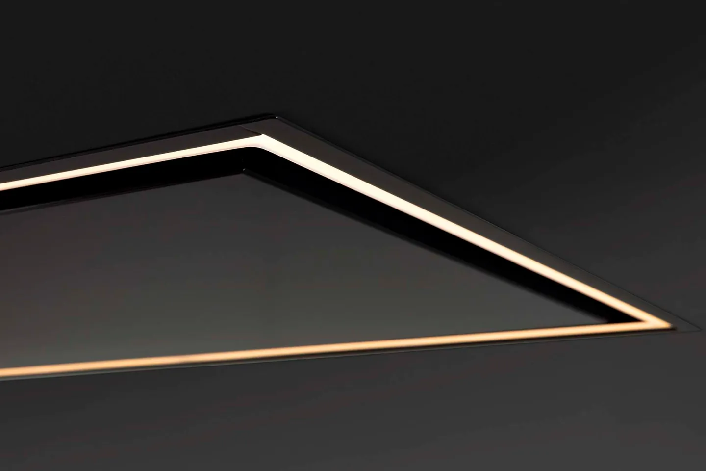 Novy Hotte plafond Pureline Pro Compact 6922 (En vente uniquement en magasin avec installation)