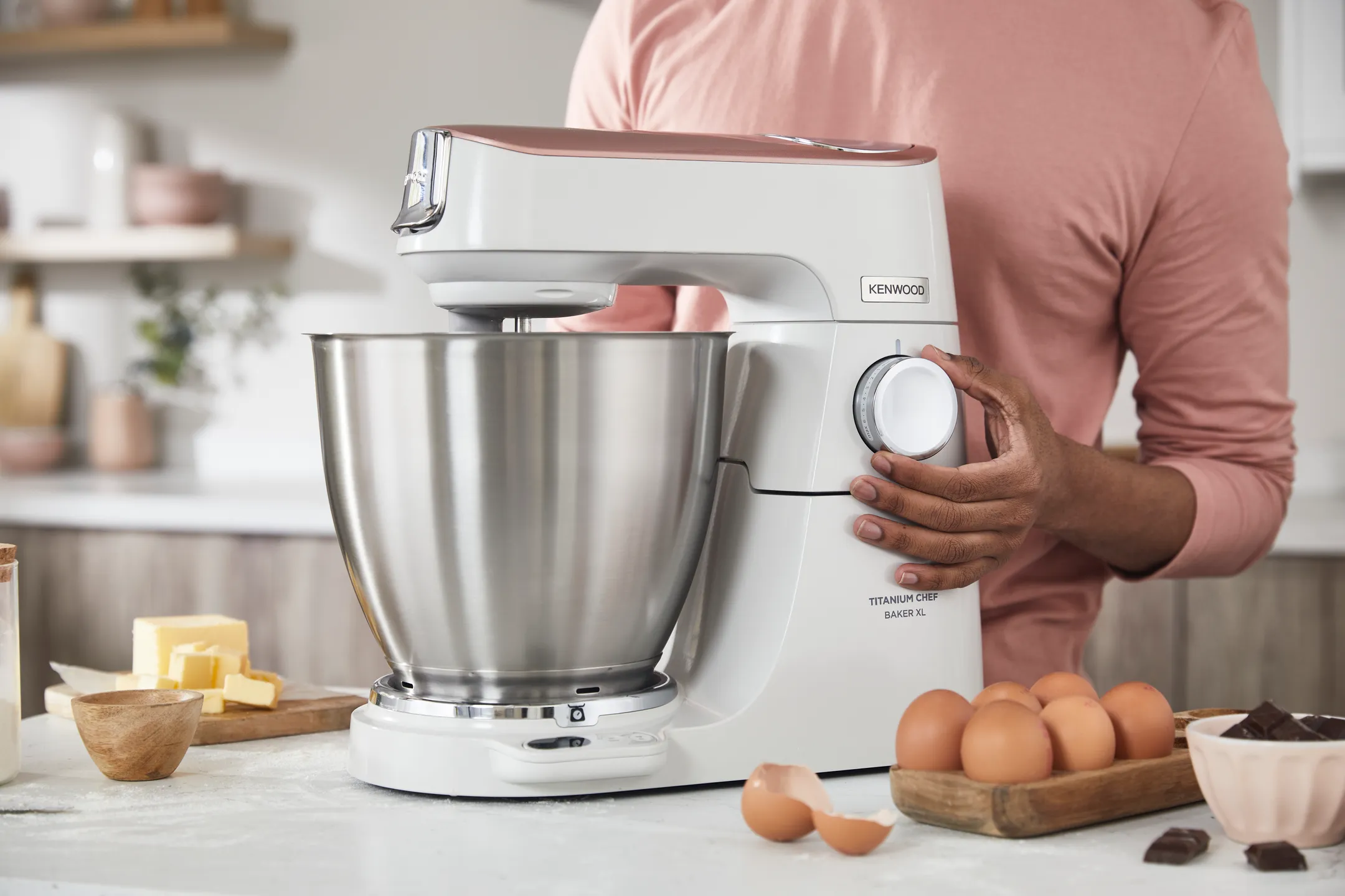 Kenwood Keukenrobot Titanium Chef Baker XL met geïntegreerde weegschaal KVL65.001WH image