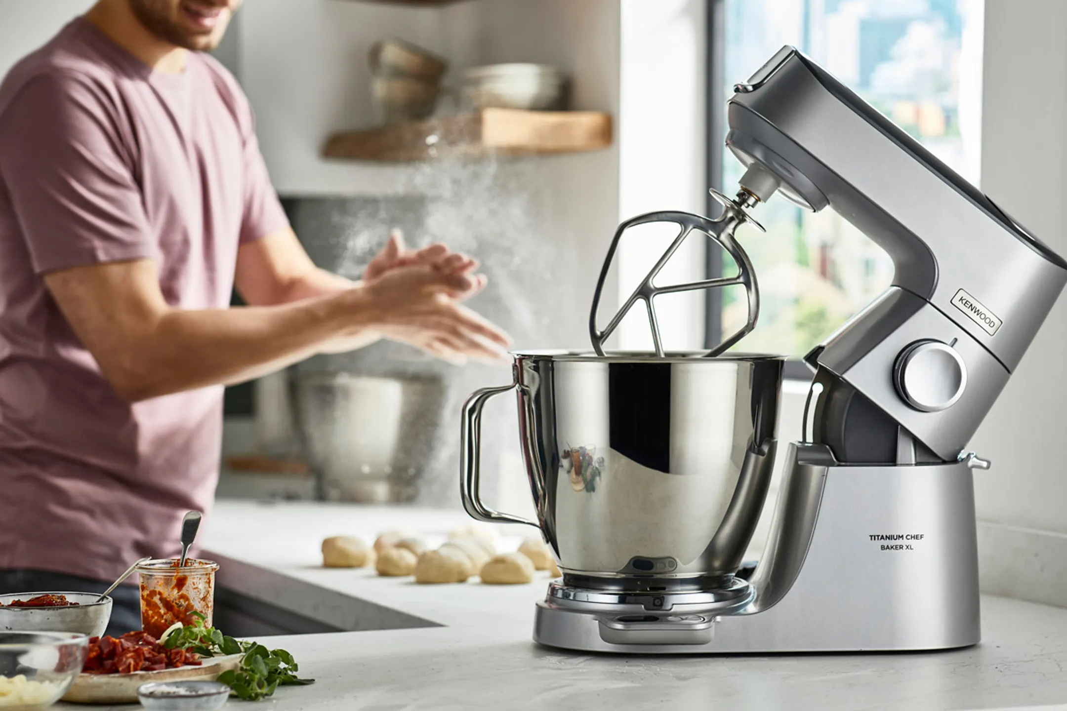Kenwood Keukenrobot Titanium Chef Baker XL met geïntegreerde weegschaal KVL85.124SI image