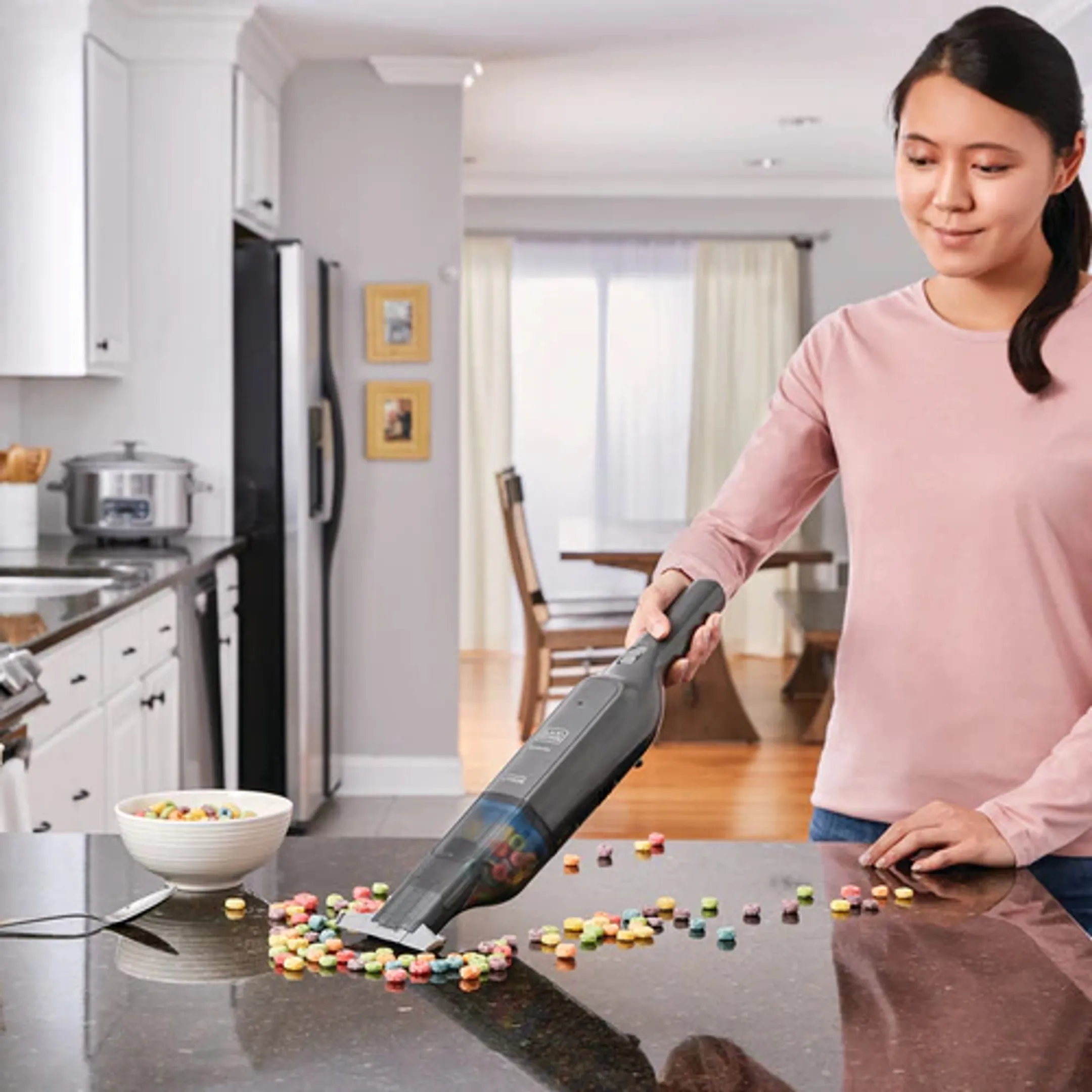 BLACK+DECKER Aspirateur à main Slim Handvac HLVC320B11-QW image