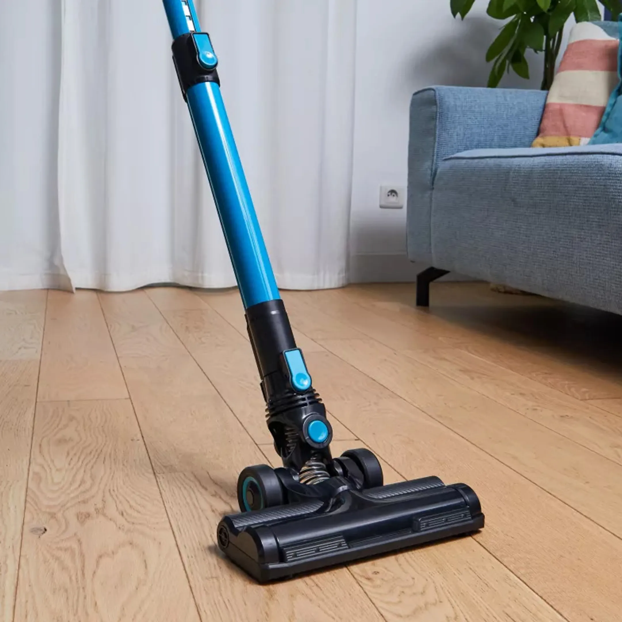 Essentiel-B Aspirateur balai 216 Pet Aqua image