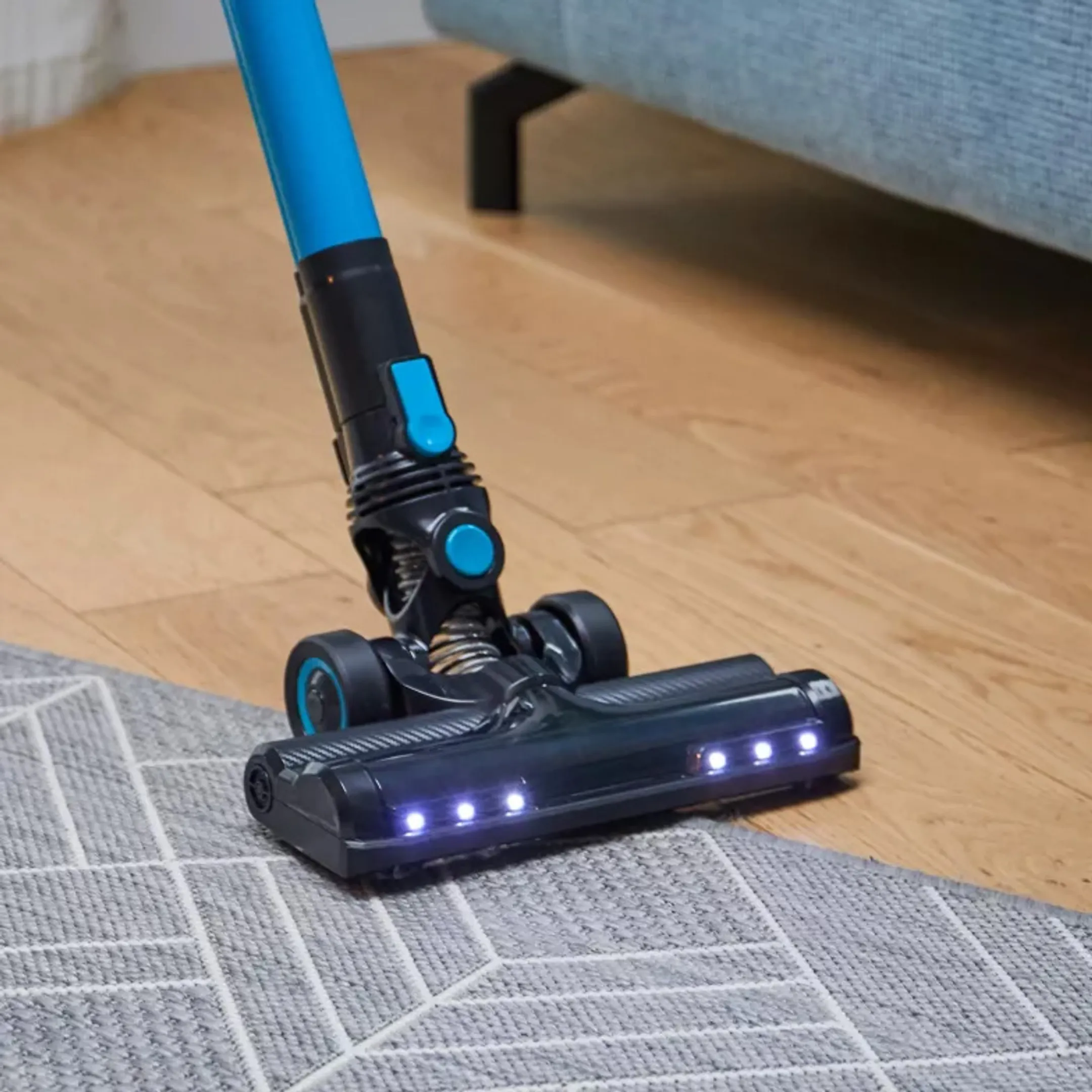 Essentiel-B Aspirateur balai 216 Pet Aqua image