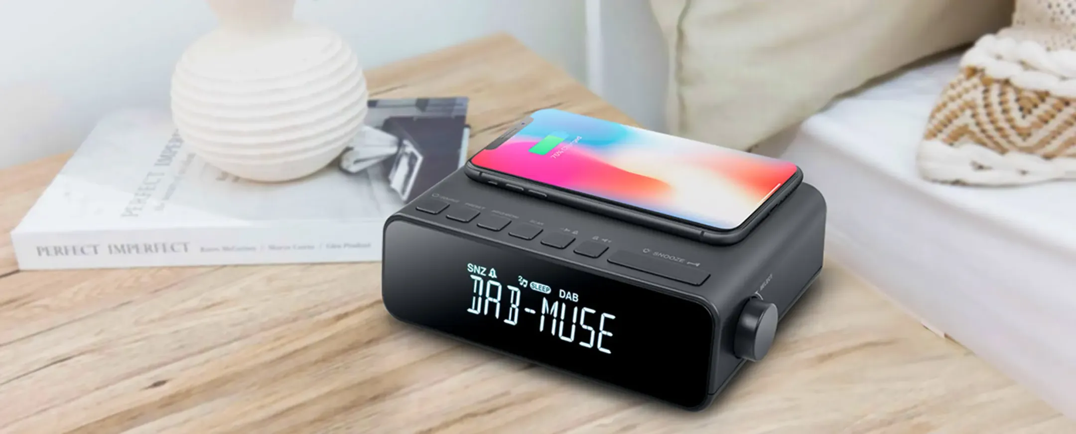 Muse Wekkerradio met draadloos oplaadpad - M-175DBI image