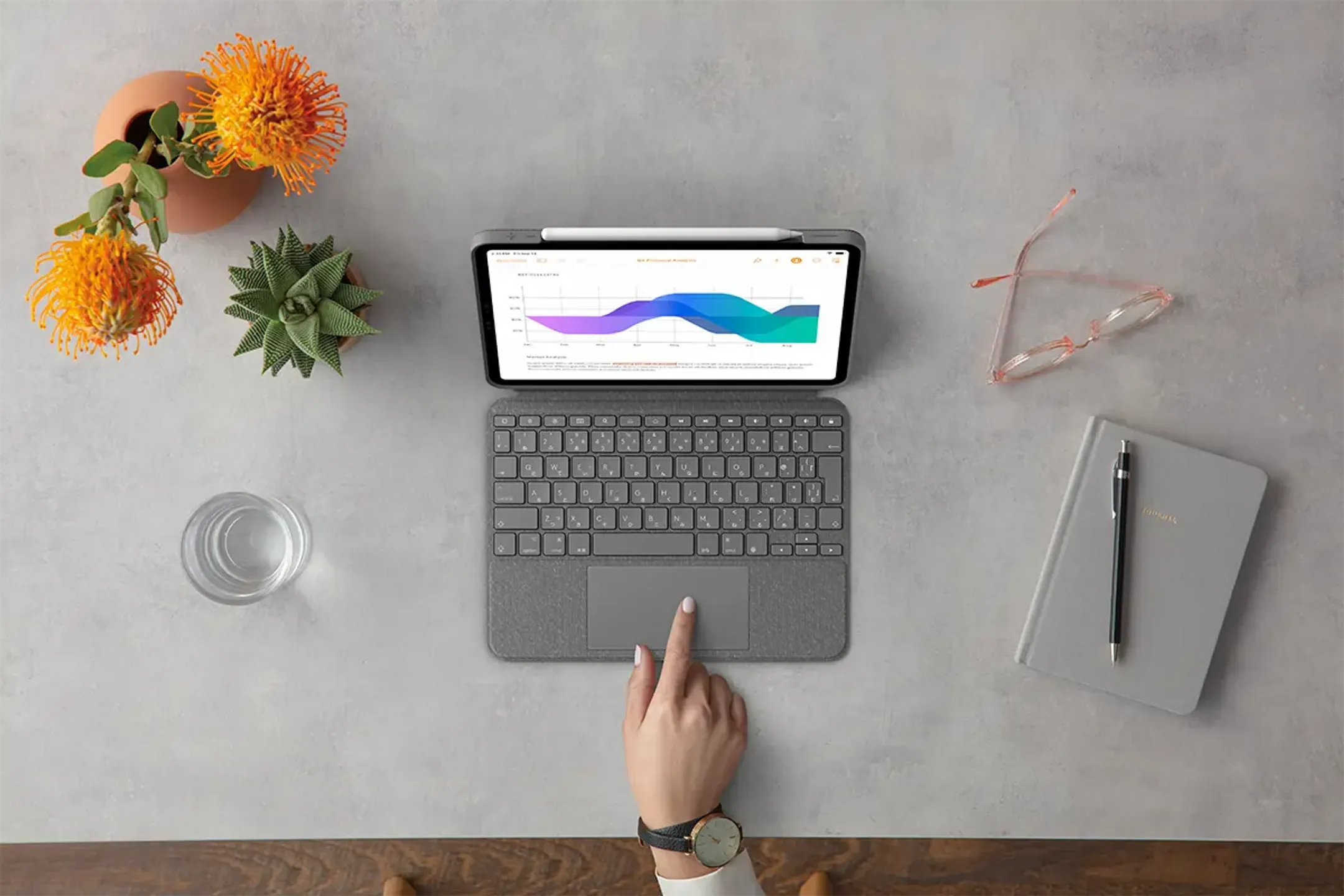 Logitech Housse Tablette Combo Touch - iPad Pro 11-inch (1st, 2nd, 3rd gen) (AZERTY FR) image