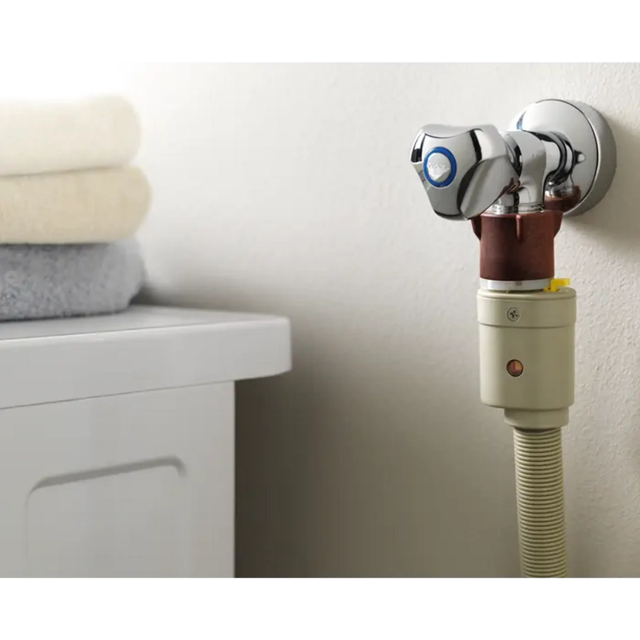 Electrolux E2WIS250A Tuyau d'eau image