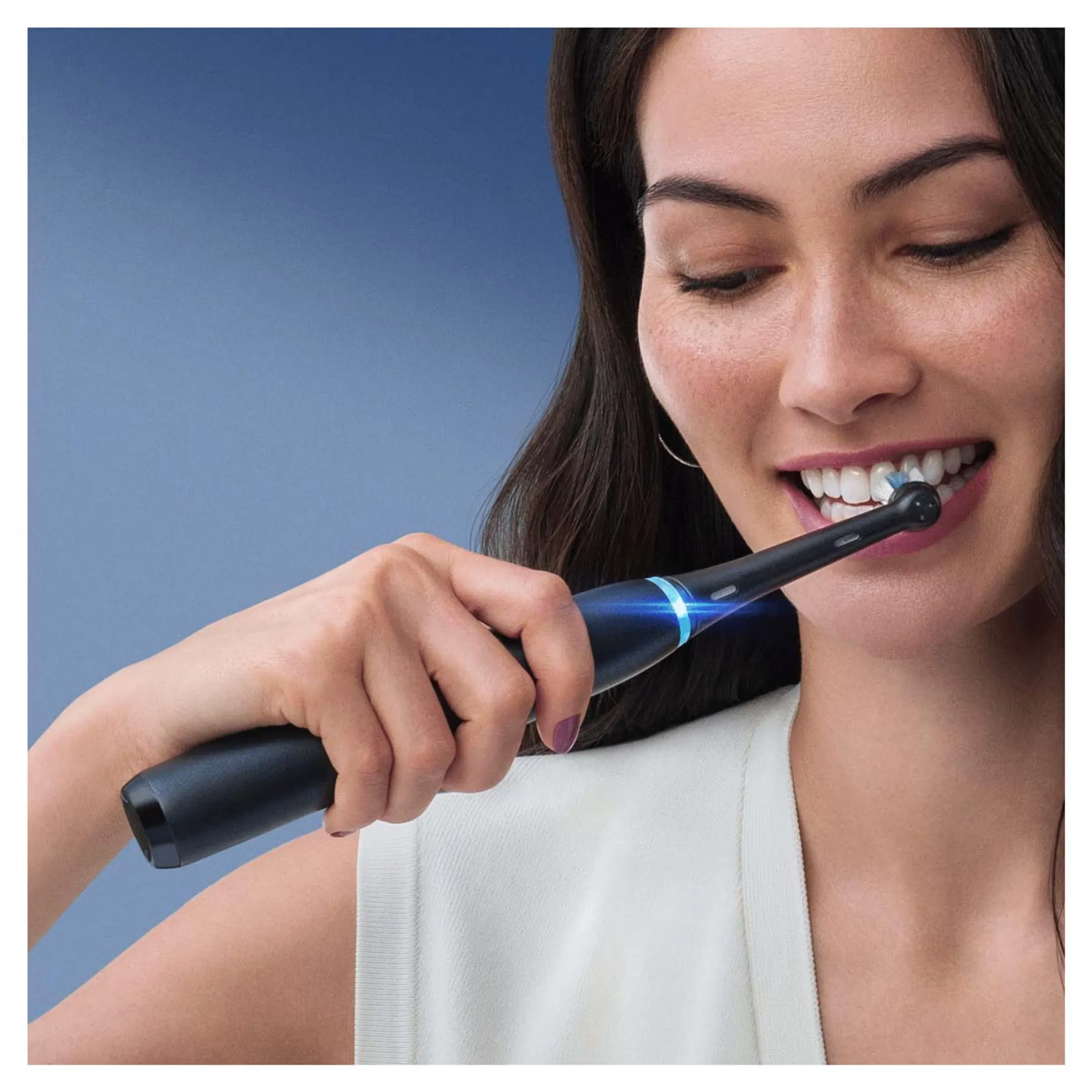 Oral-B Brosse à dents électrique IO8S BLACK ONYX (+1 REFILL) image