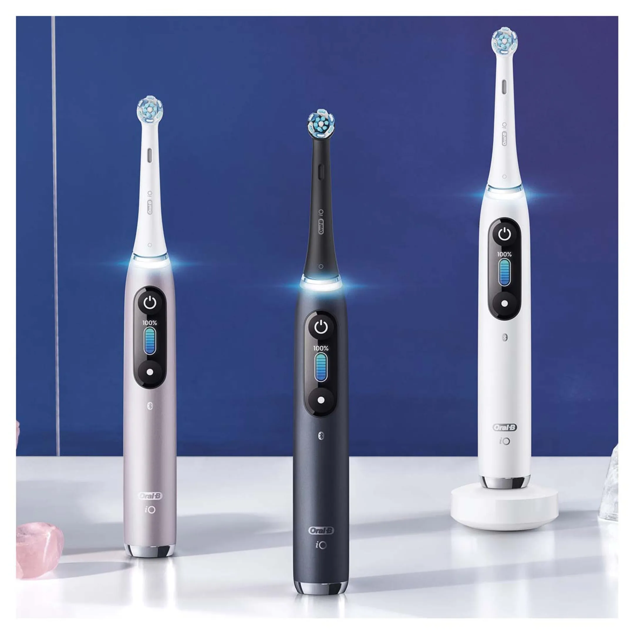 Oral-B Brosse à dents électrique IO9S White Alab (+1 Refill) image