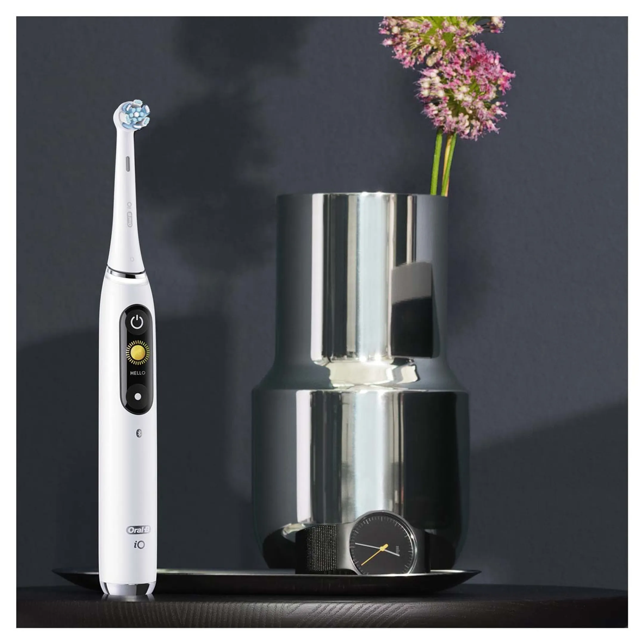 Oral-B Brosse à dents électrique IO9S White Alab (+1 Refill) image