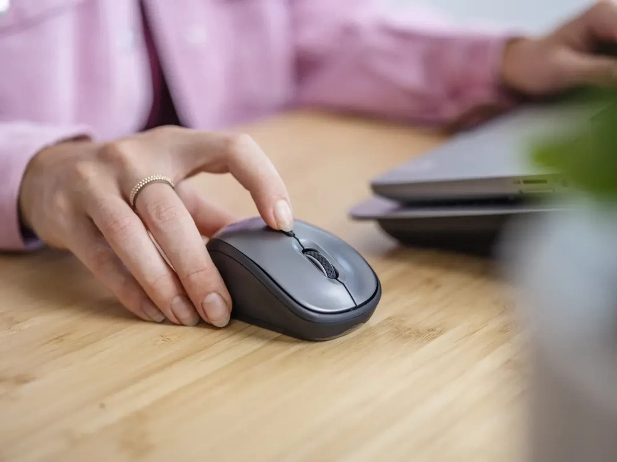 Trust Souris sans fil silencieuse Yvi+ - Noir image