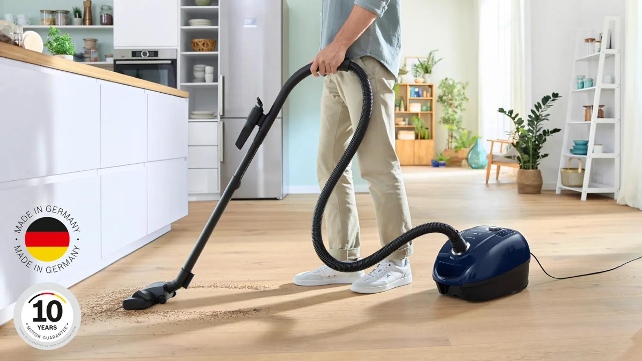 Bosch Stofzuiger met zak Serie 4 BGB38BU3H image
