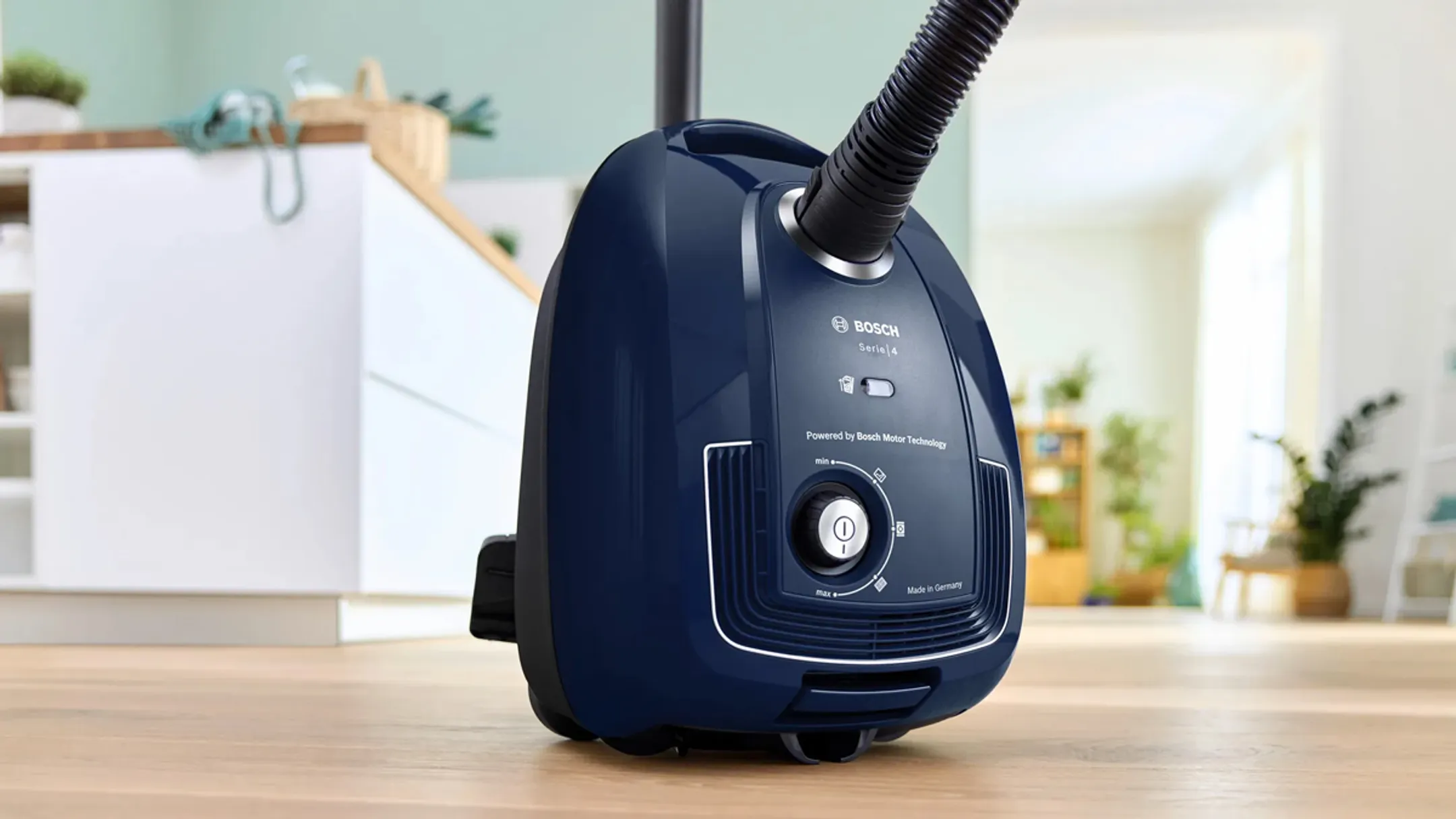 Bosch Stofzuiger met zak Serie 4 BGB38BU3H image