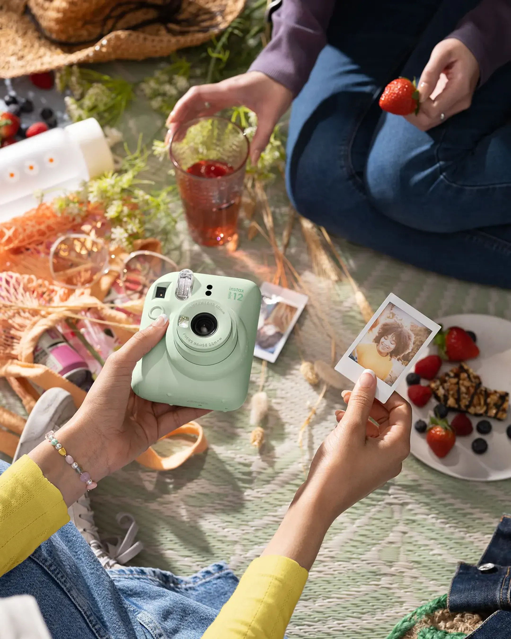 Fujifilm instax mini 12 Mint Green image