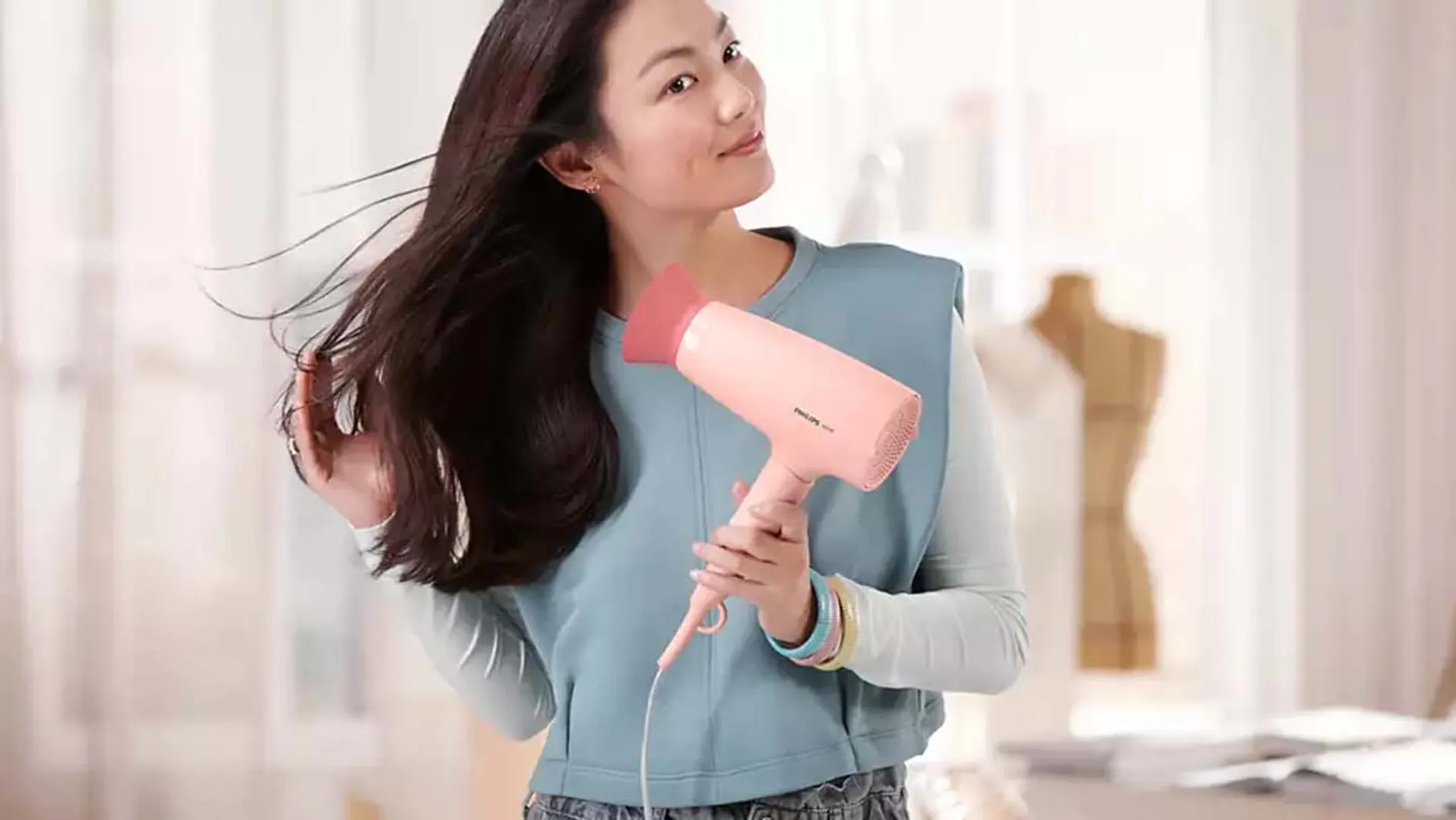 Philips Kit de coiffure BHP398/00 Sèche-cheveux + Lisseur image