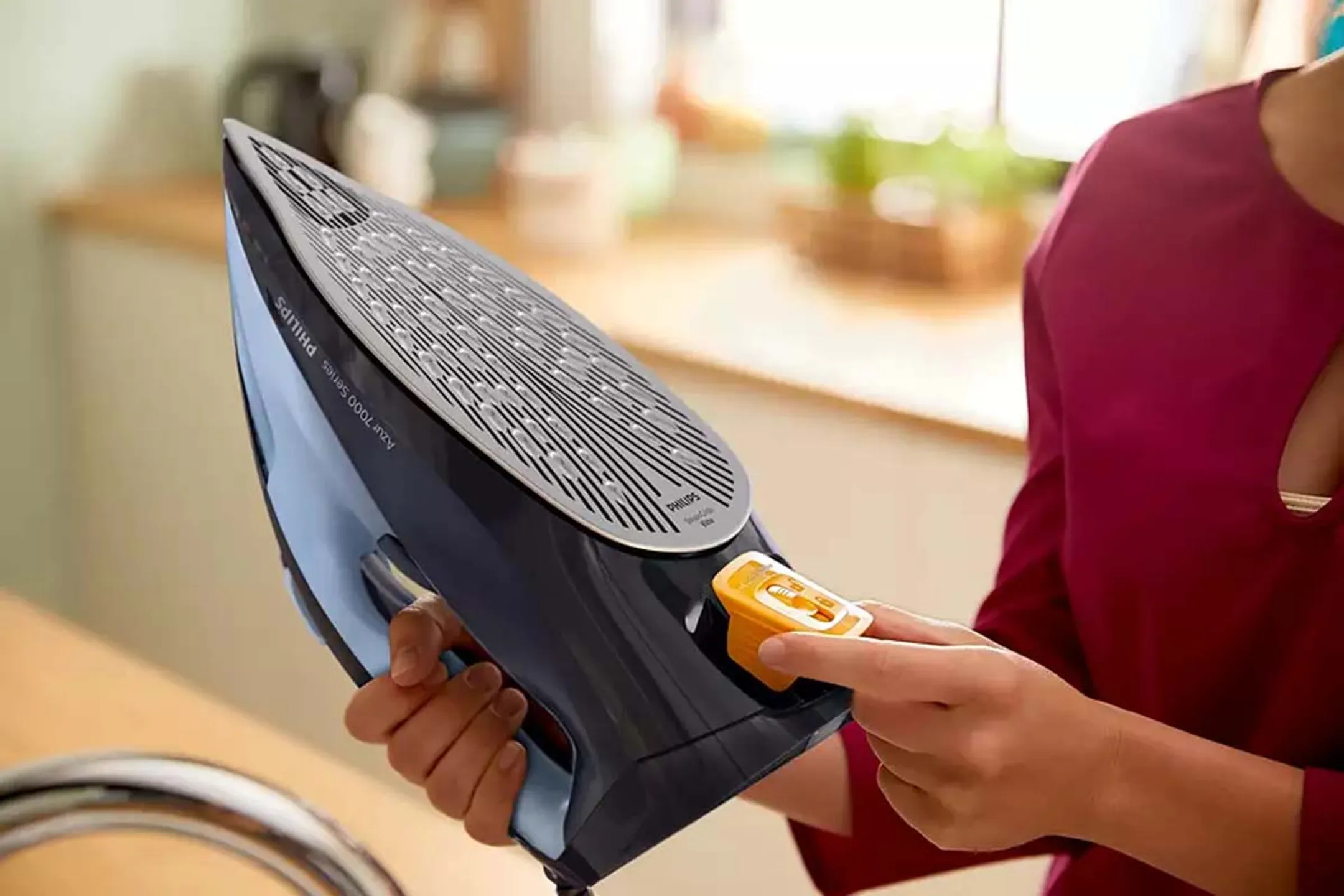 Philips Fer à repasser DST7041/20 image