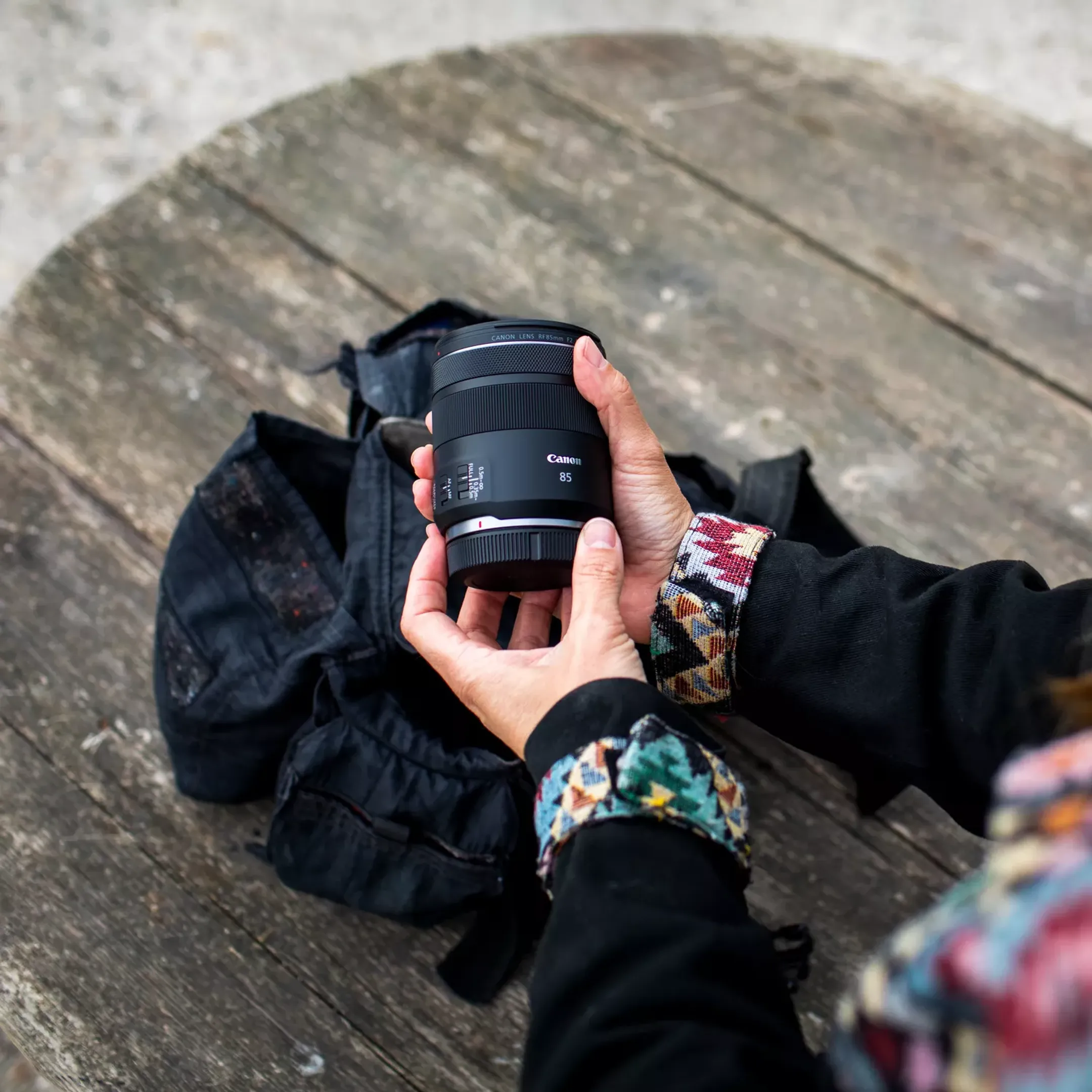 Canon RF 85mm F2 Macro lens image