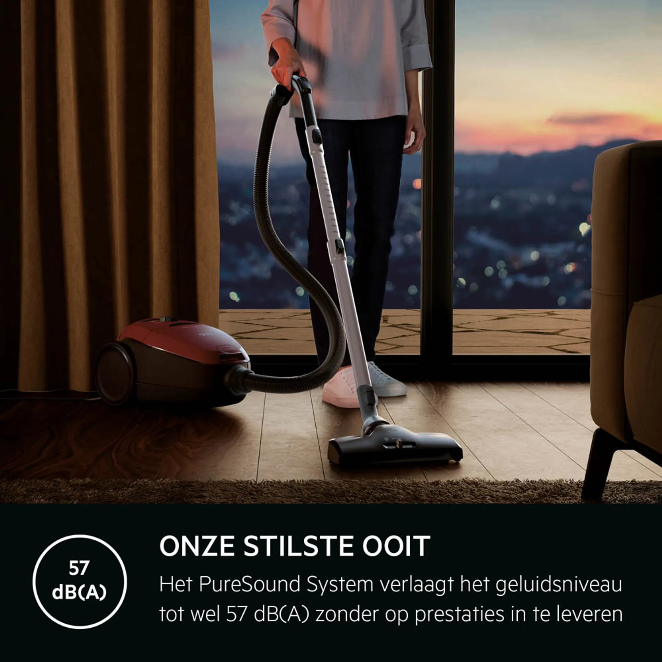 AEG Stofzuiger met zak VX82-1-2CR image