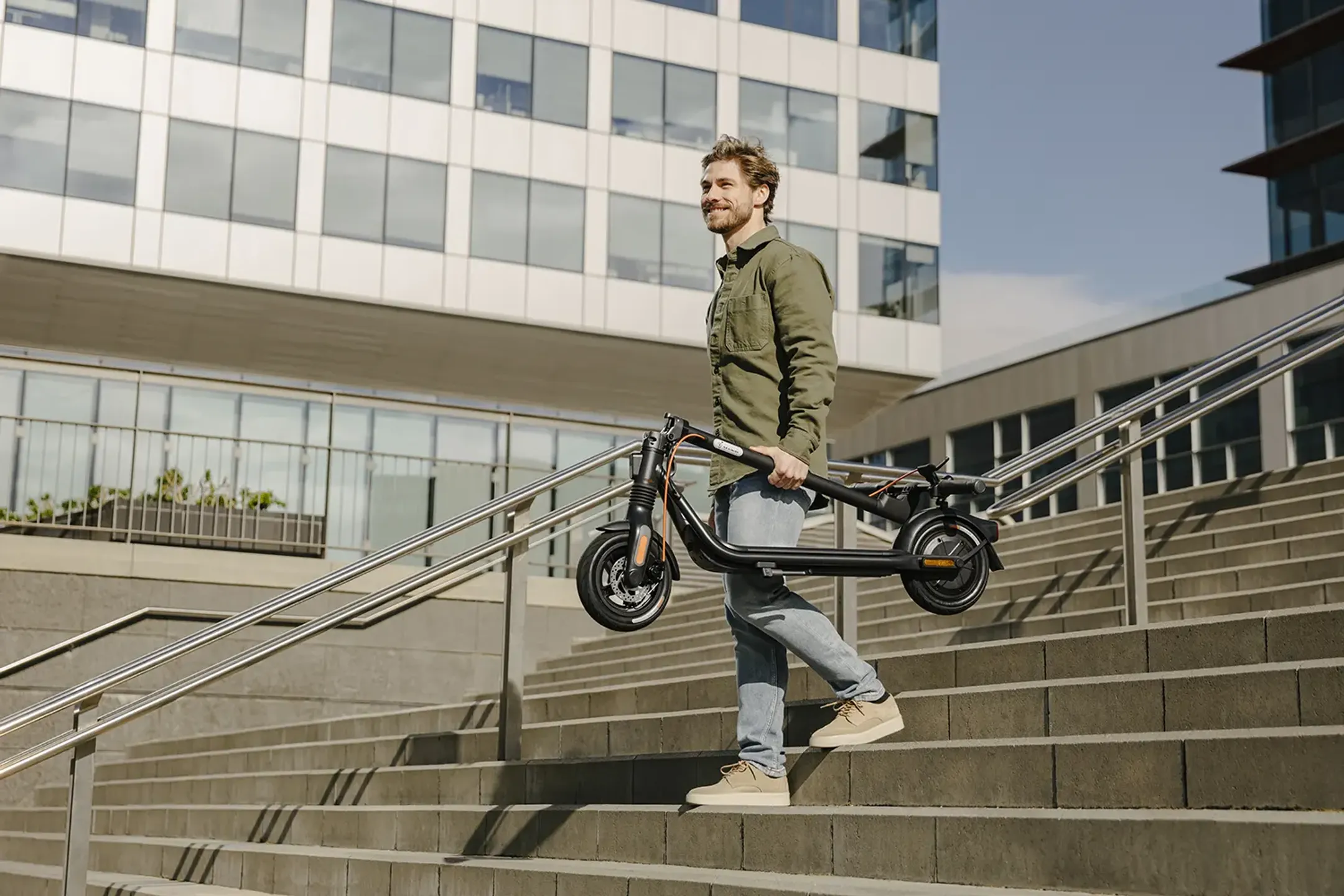Segway Ninebot KickScooter F2 Pro E image