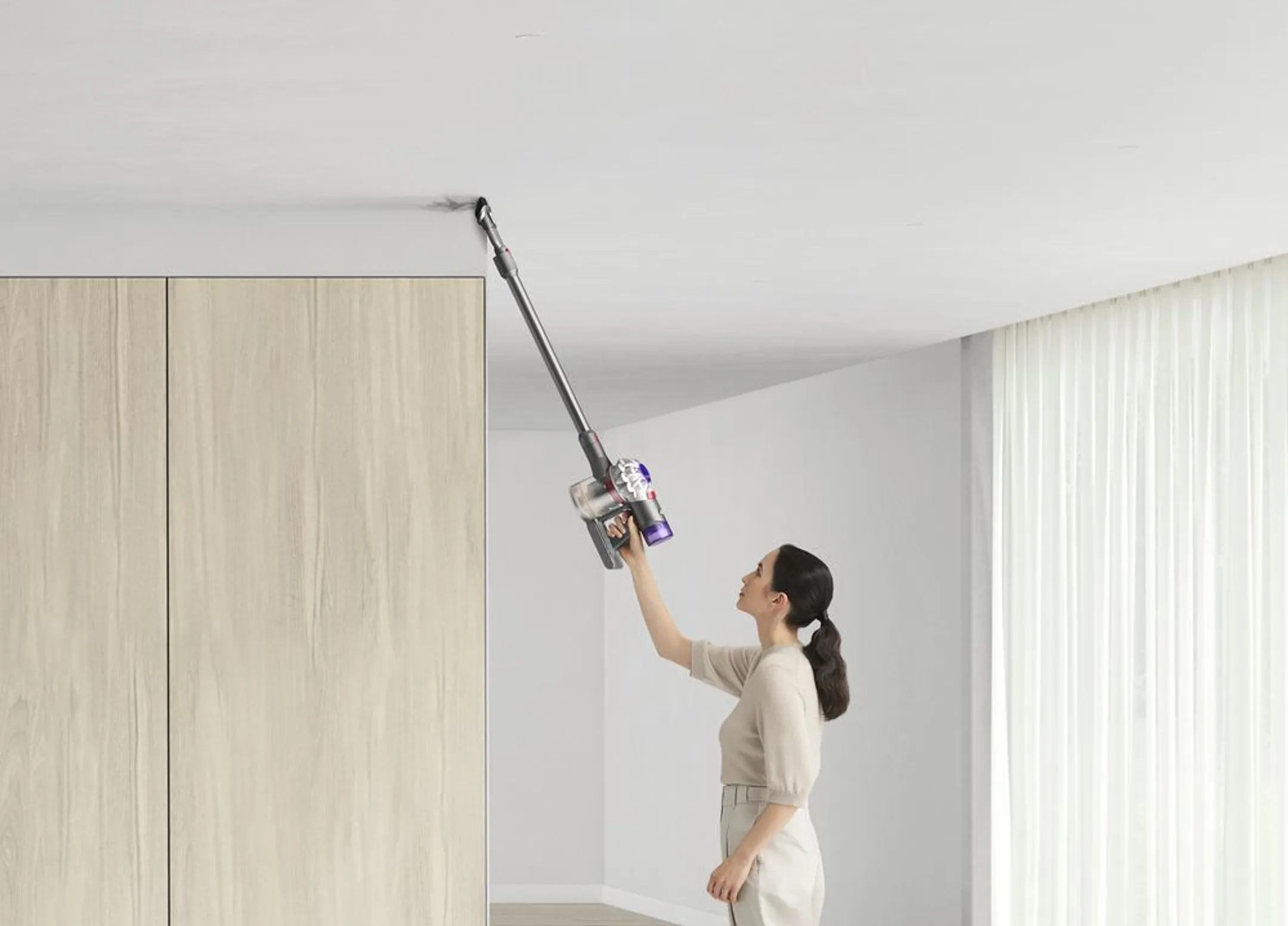 Dyson Steelstofzuiger V8 2023 image