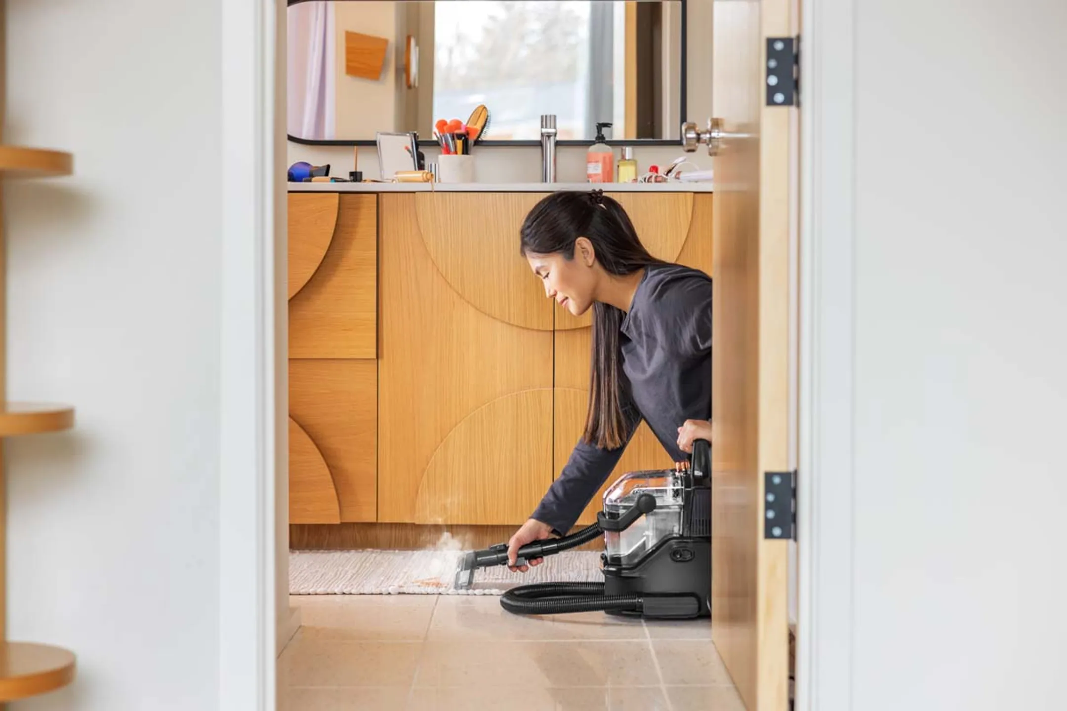 Bissell Nettoyeur de tapis Spotclean Hydrosteam 3700N image