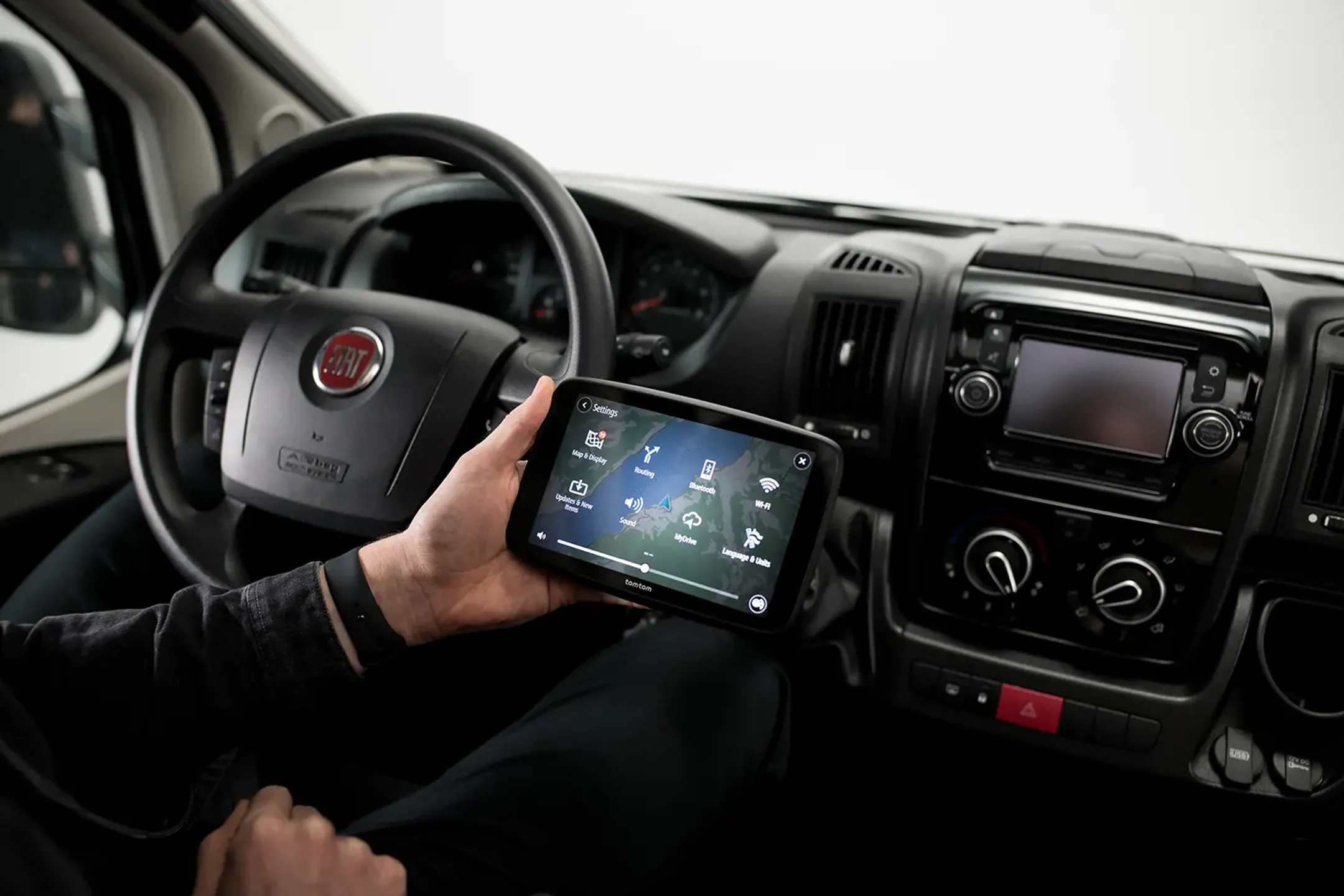 TomTom GPS Camper Max image