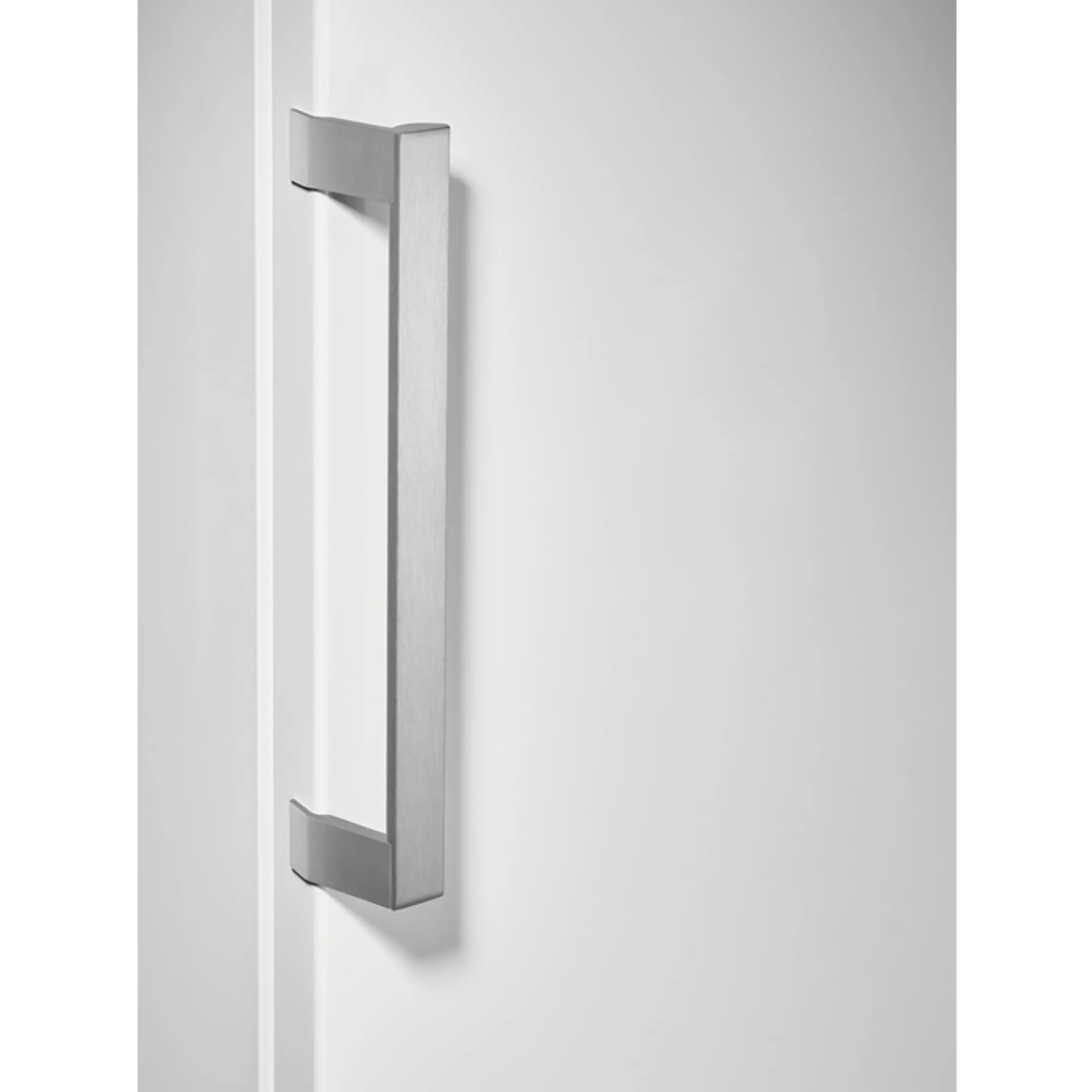 AEG Diepvries OAG7M401DW NoFrost Extra breed 70cm image