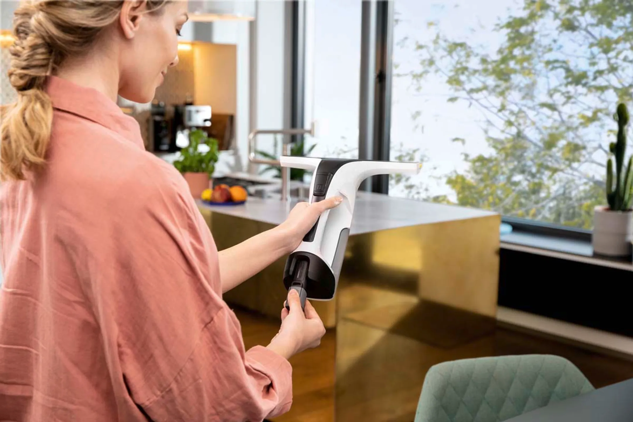 Kärcher Ruitenreiniger WV 4-4 + Battery set image