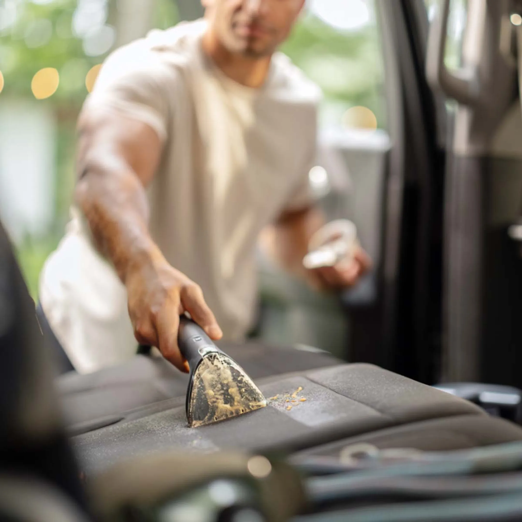 Bissell Nettoyeur de tapis SpotClean 3681N image