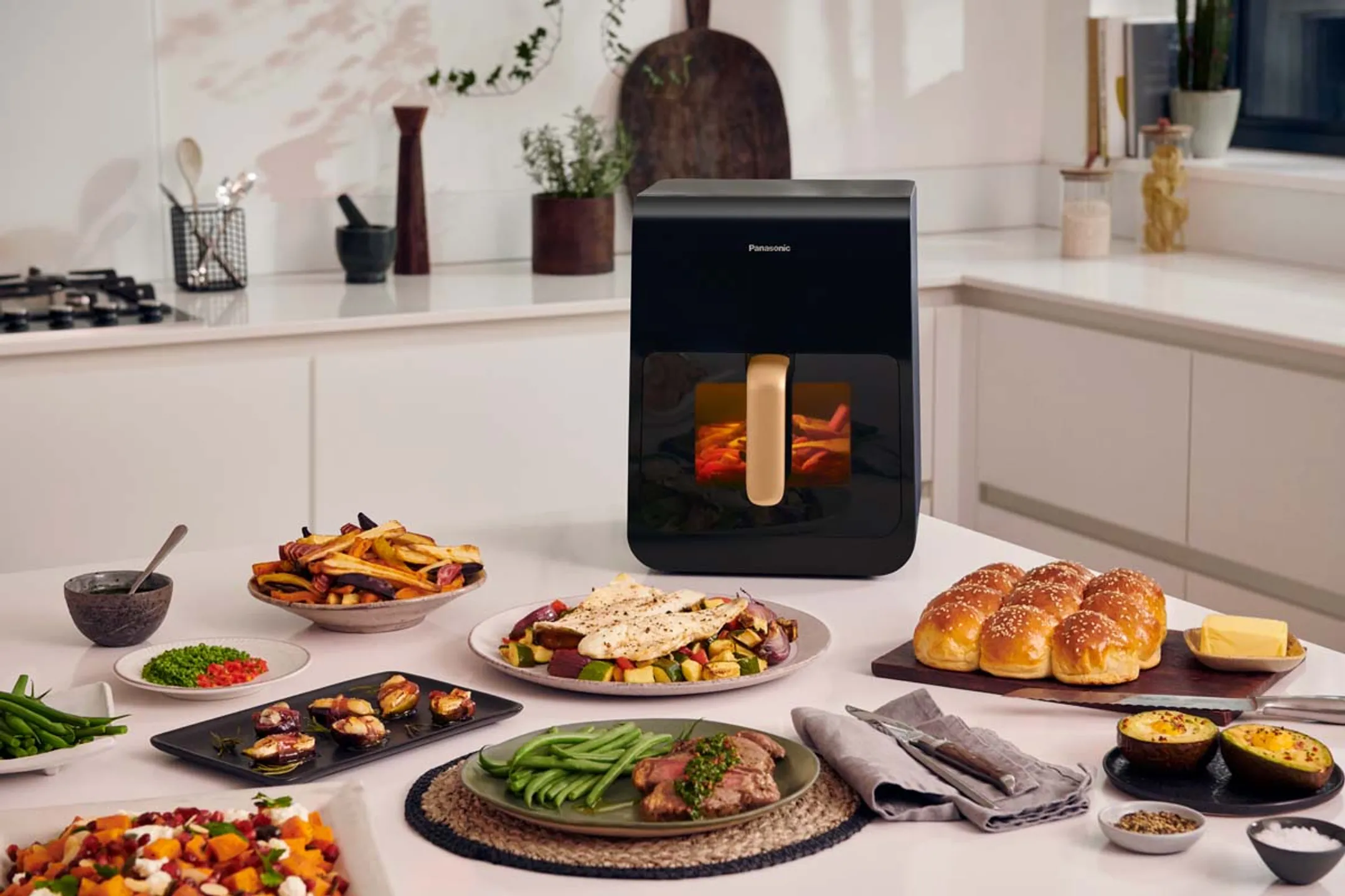 Panasonic Airfryer NF-CC600AXE image