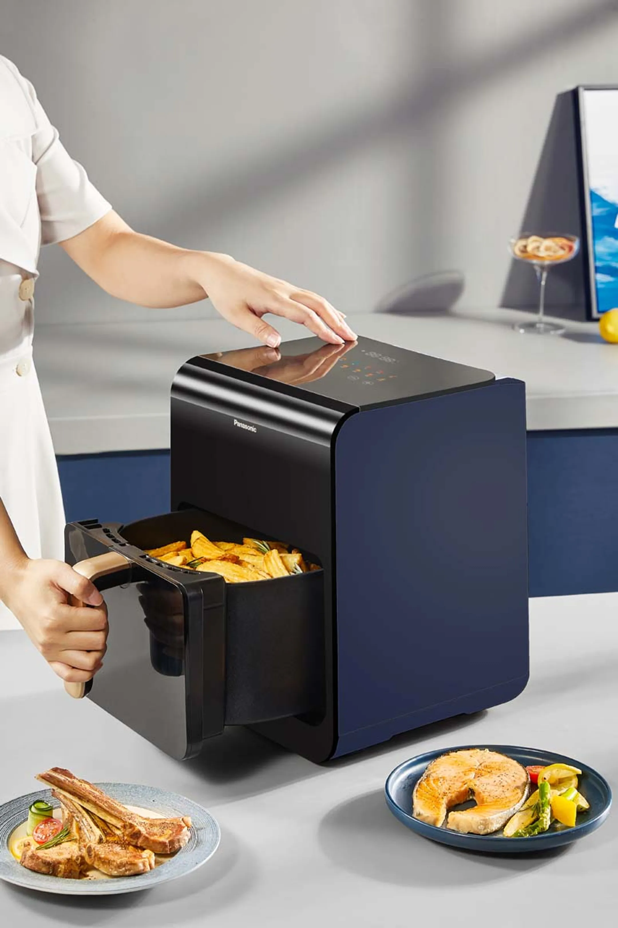 Panasonic Airfryer NF-CC600AXE image