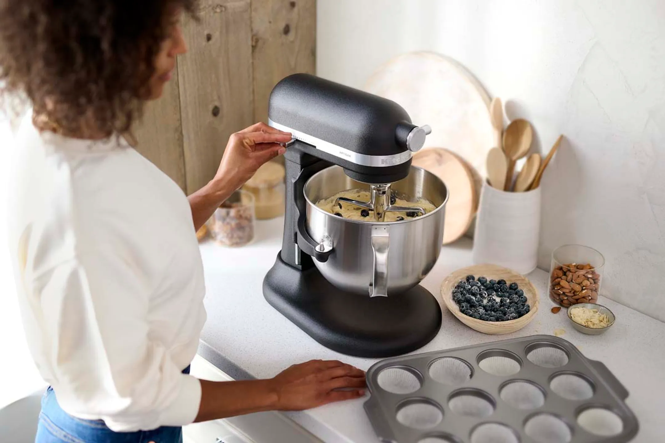 KitchenAid Robot de cuisine ARTISAN 5KSM70SHXEBK image