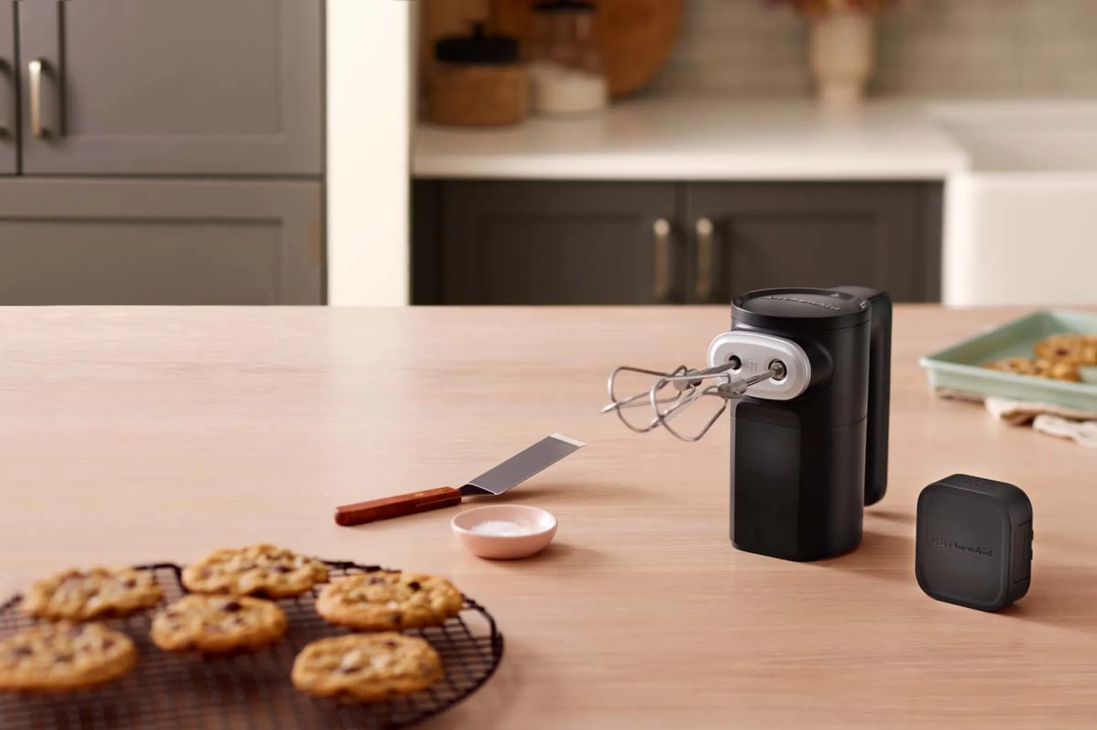 KitchenAid Handmixer Go - Draadloos 5KHMR762BM image