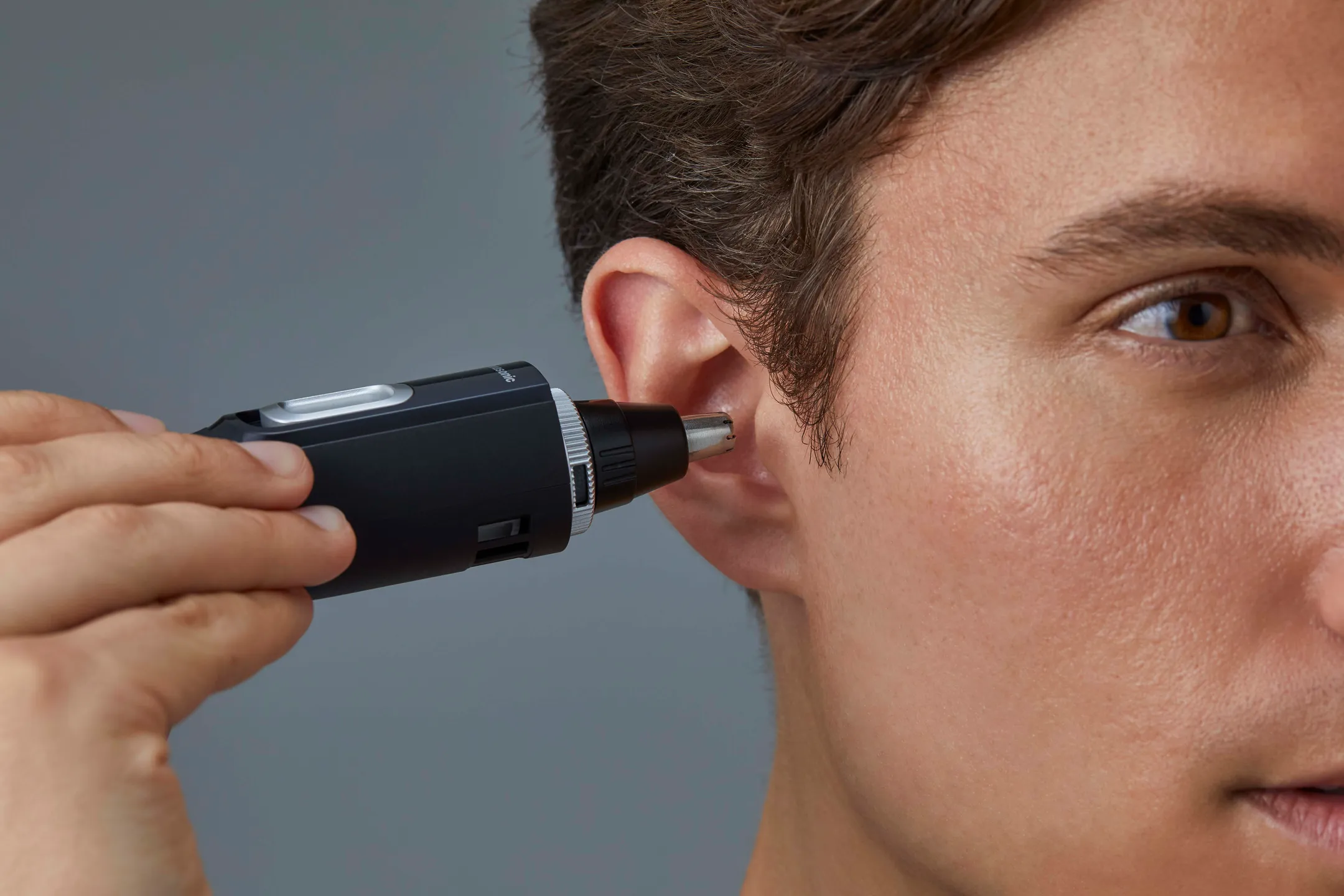 Panasonic Neus- oor en wenkbrauwtrimmer ER-GN300 image
