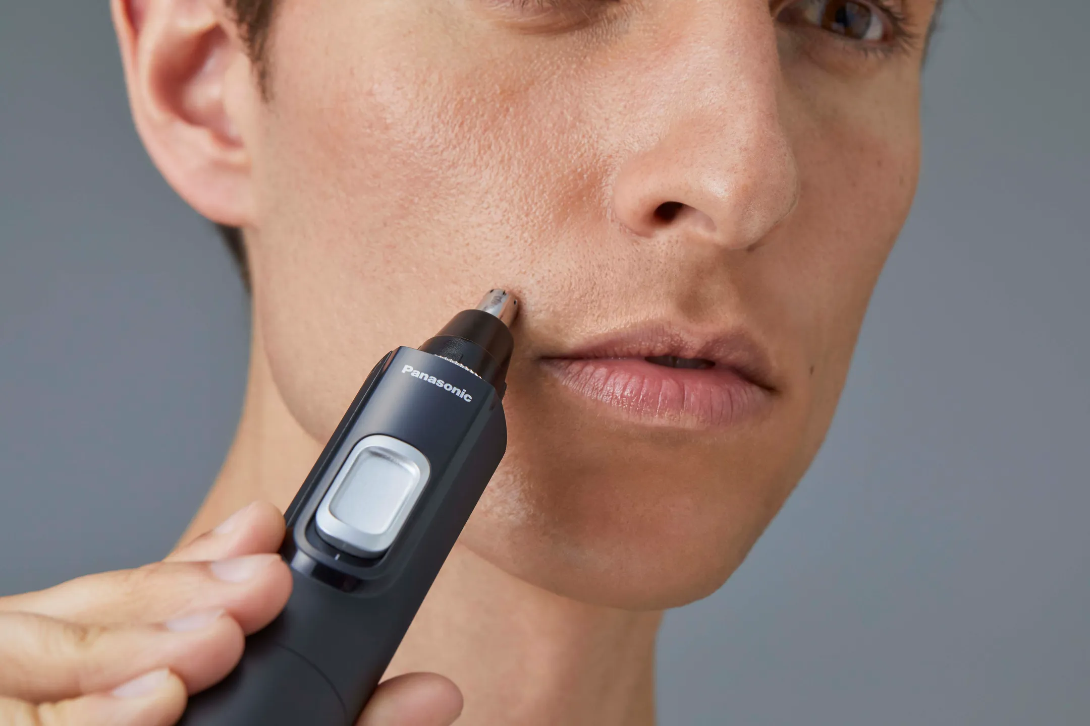 Panasonic Neus- oor en wenkbrauwtrimmer ER-GN300 image