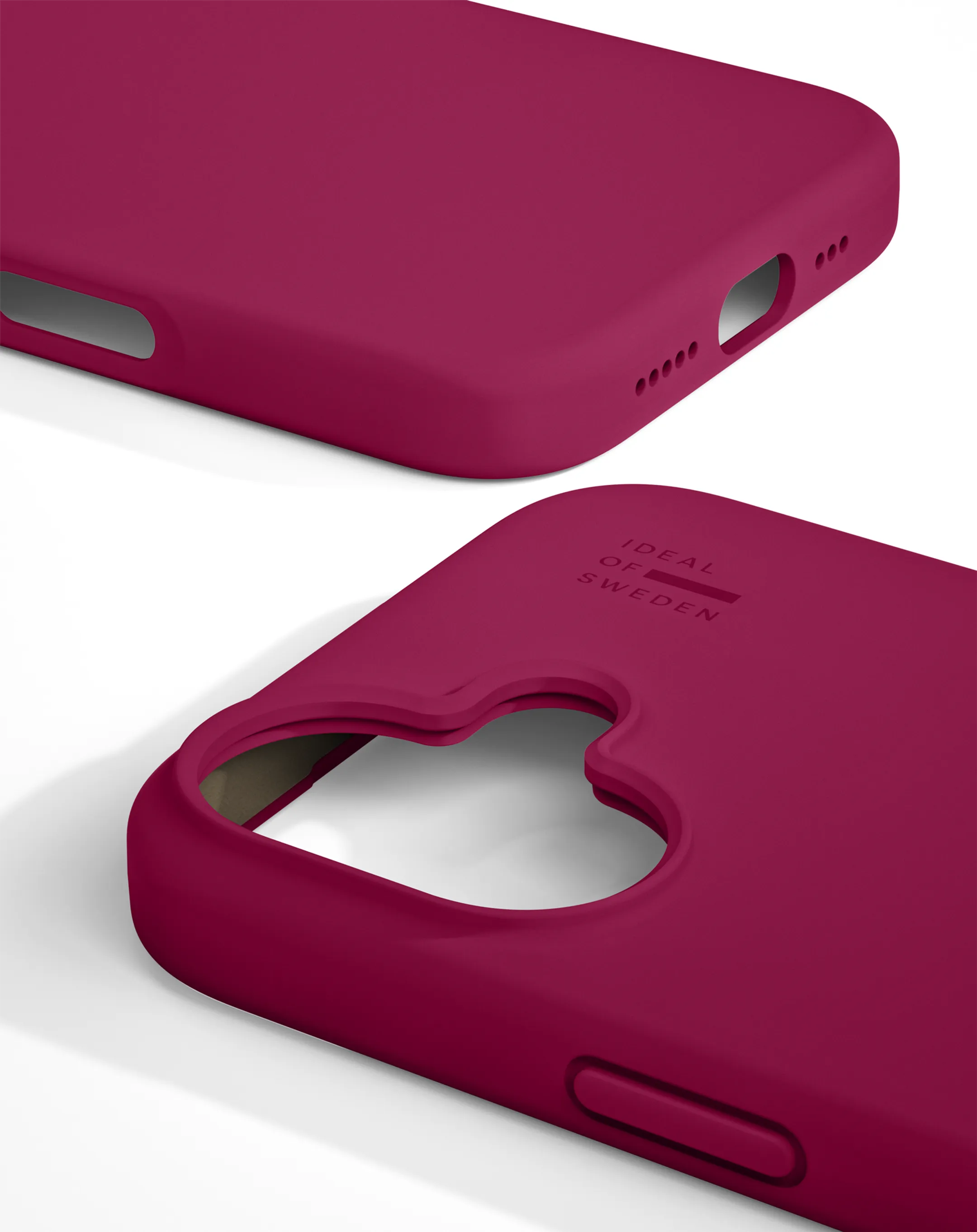 iDeal of Sweden Silicone backcover met MagSafe voor iPhone 16 - Cranberry image