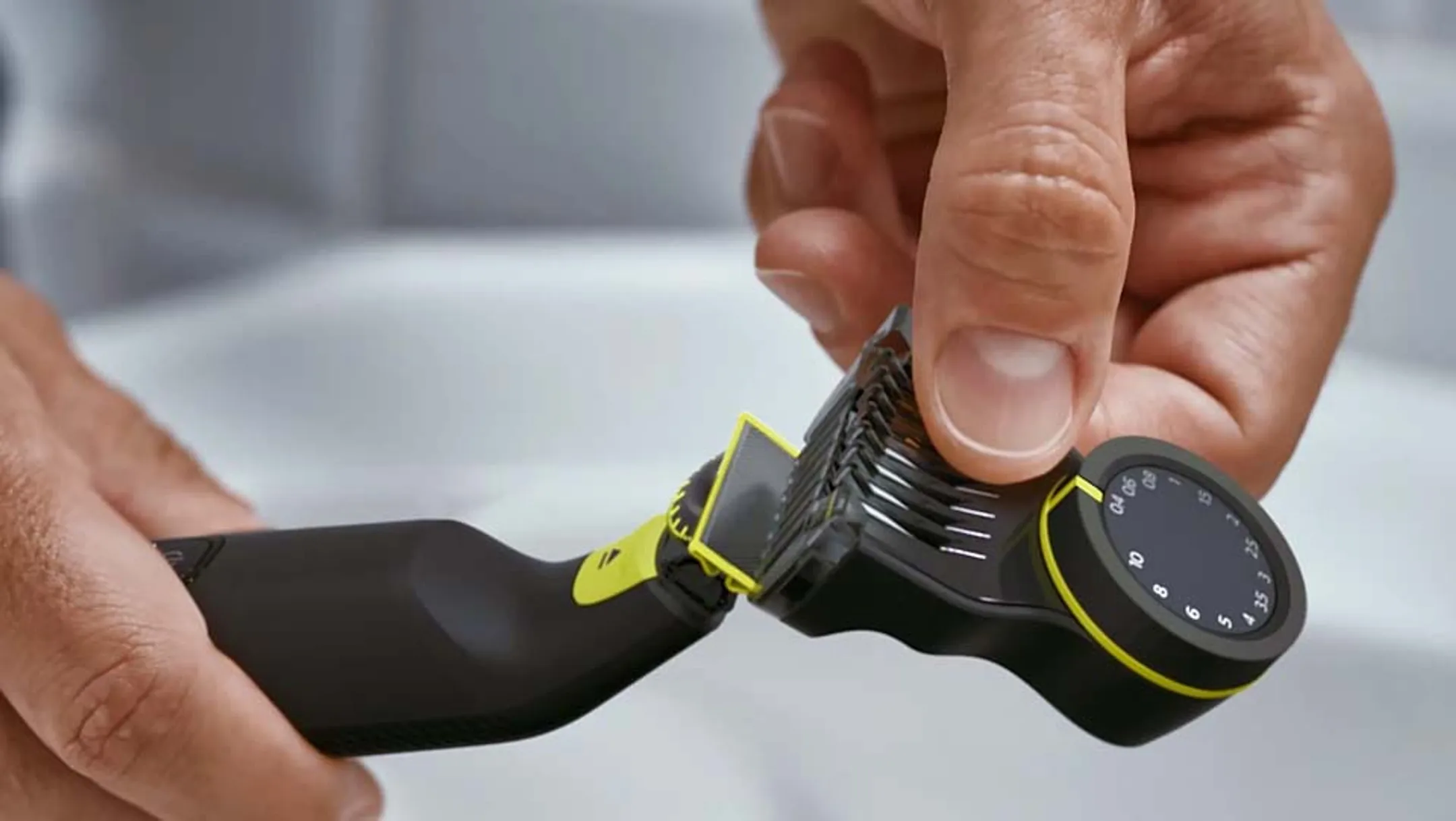 Philips Baardtrimmer OneBlade Pro 360 Face + Body QP6542/15 image