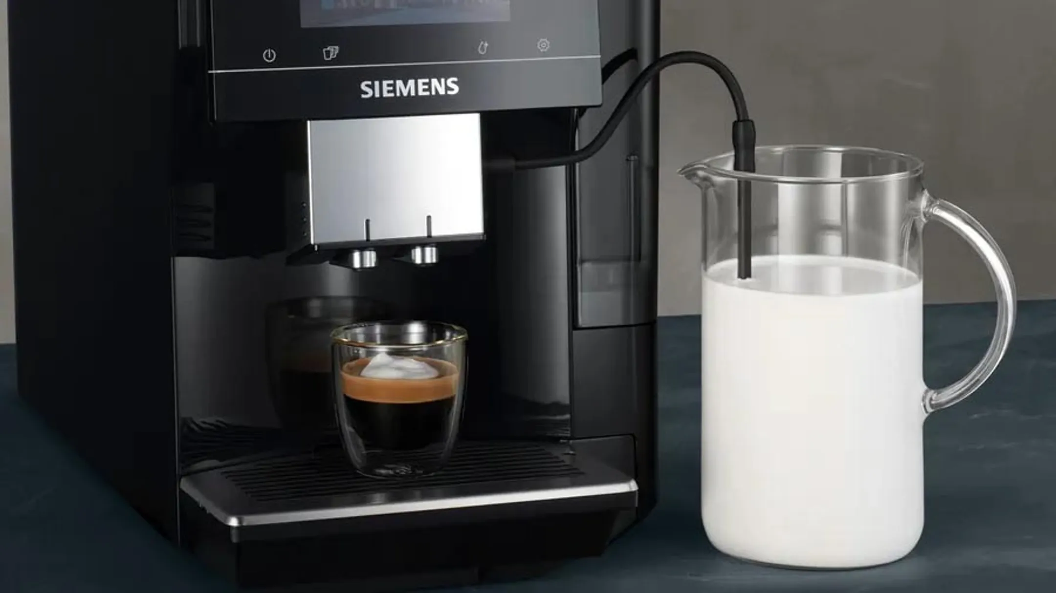Siemens Volautomatische Espressomachine EQ700 TP713R19 Piano Black image