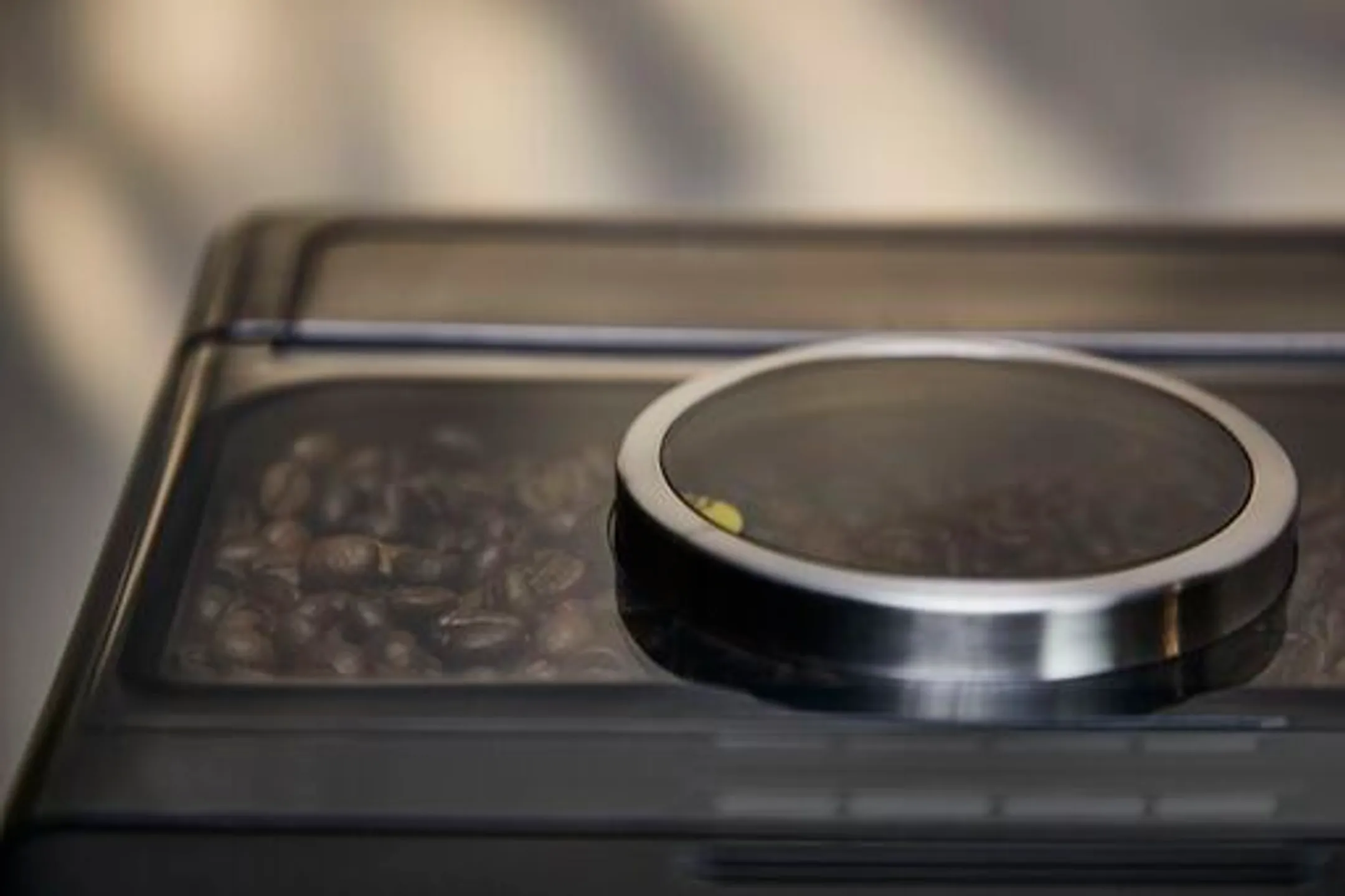 Krups Volautomatische Espressomachine Evidence Wilmotte EA89W410 image