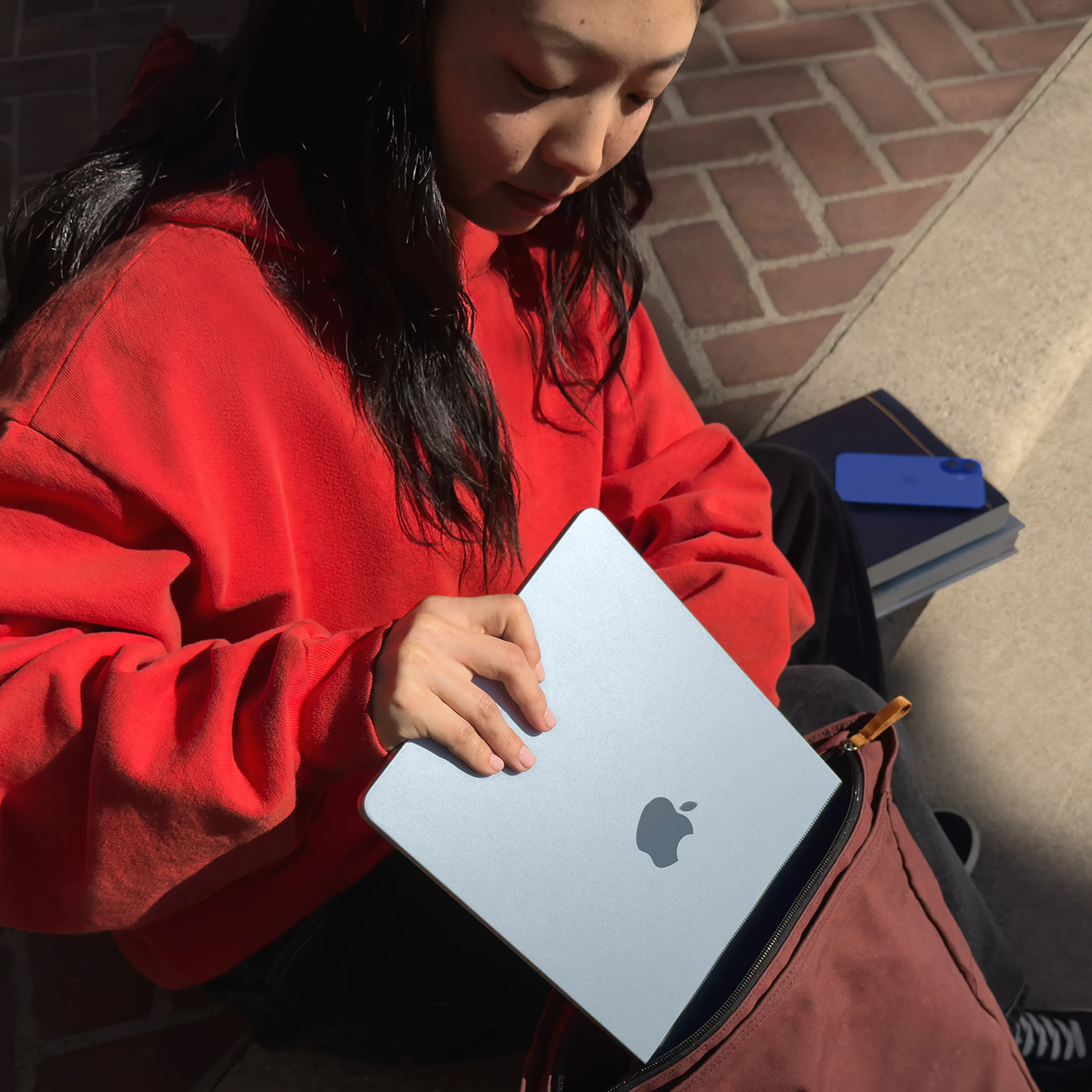 Apple MacBook Air 13" M4-chip 16 GB/256 GB Middernacht image