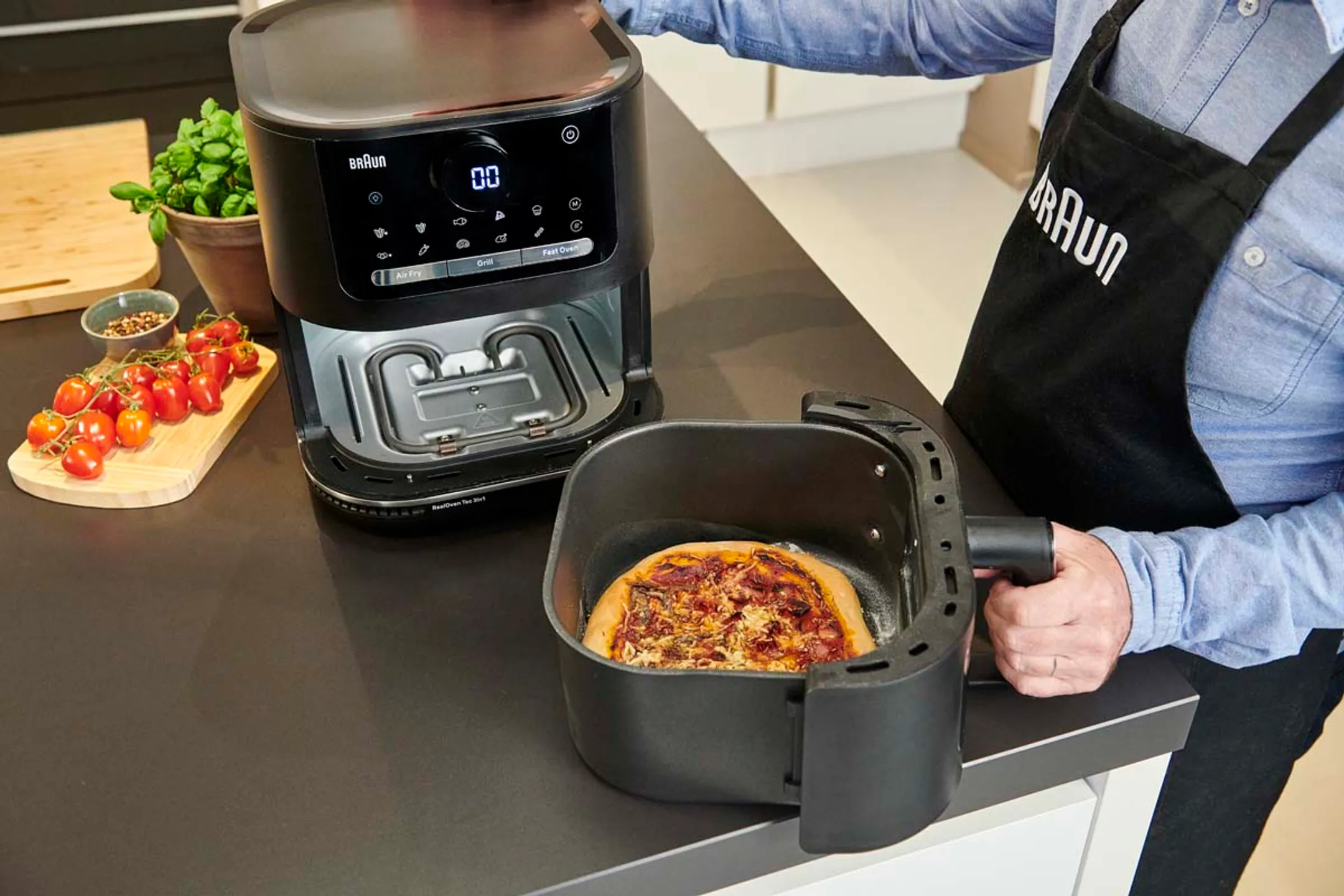 Braun Airfryer MultiFry 5 HF5073IBK image